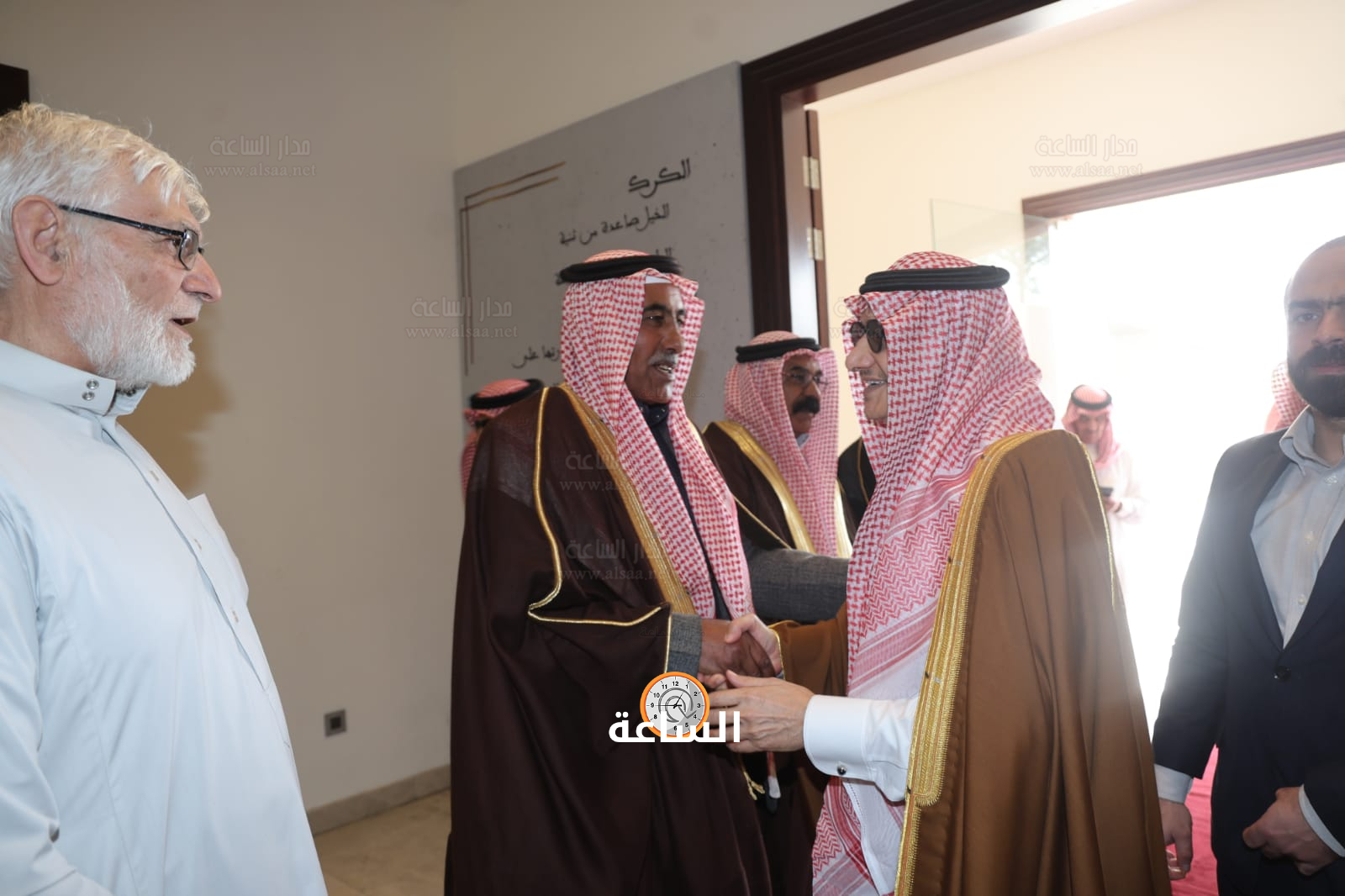 Madar Al-Saa Images 0.588101916799165