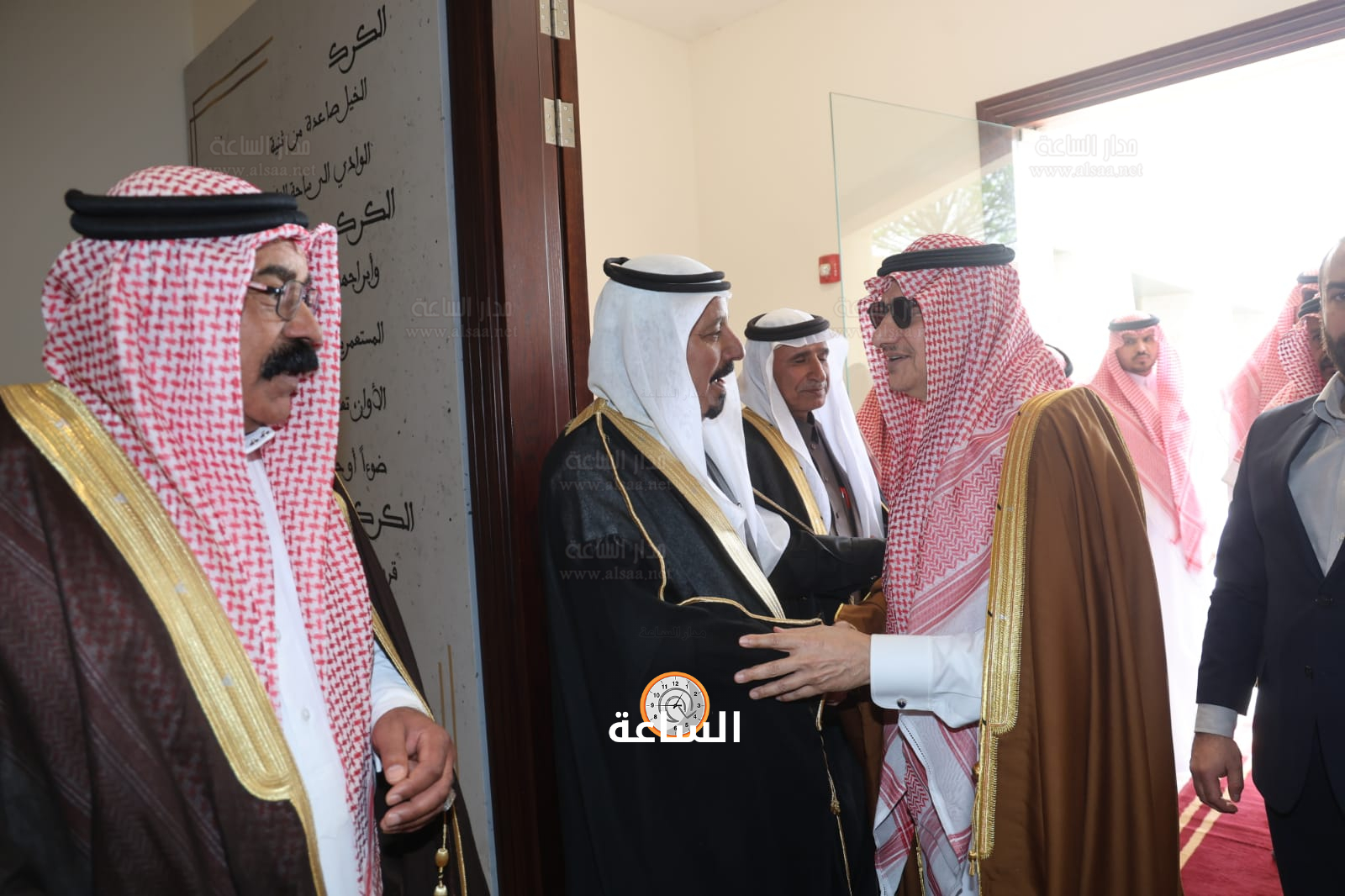 Madar Al-Saa Images 0.173541897974402