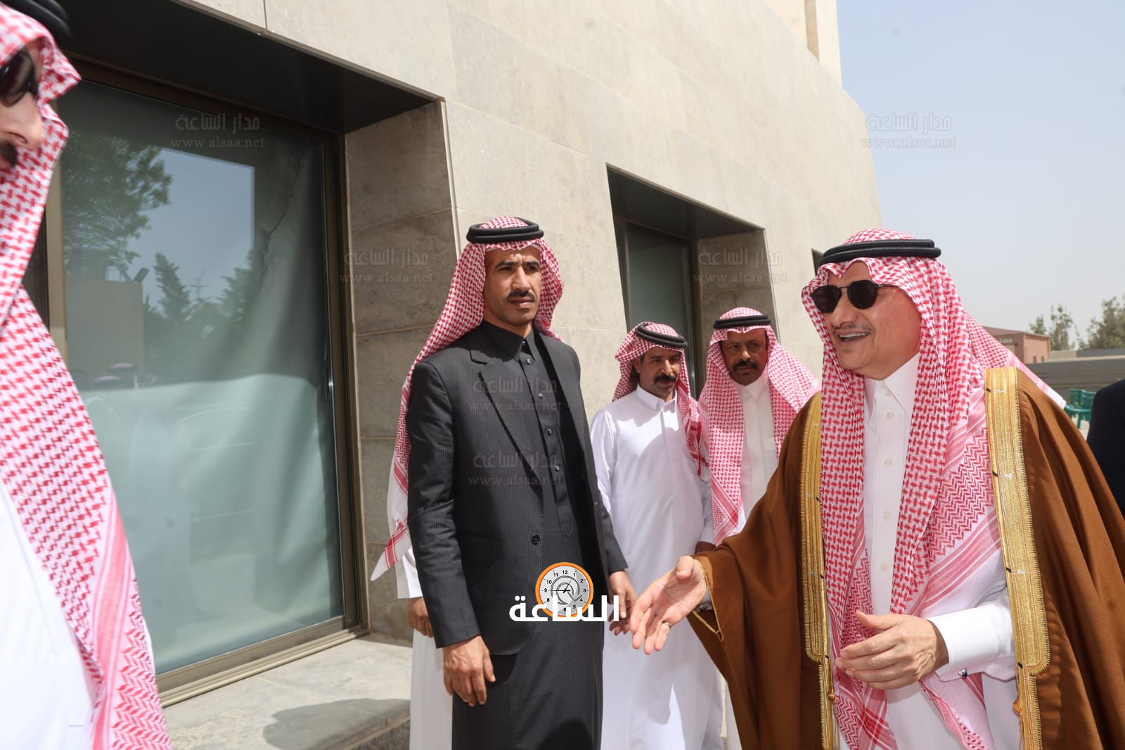 Madar Al-Saa Images 0.5423245654108804