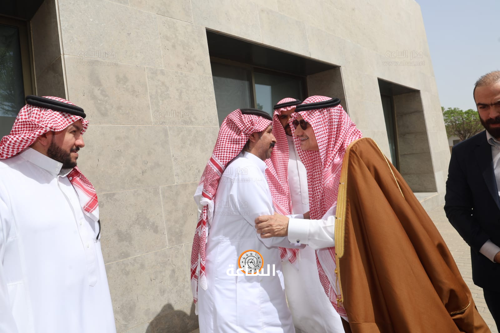 Madar Al-Saa Images 0.8451904847365656