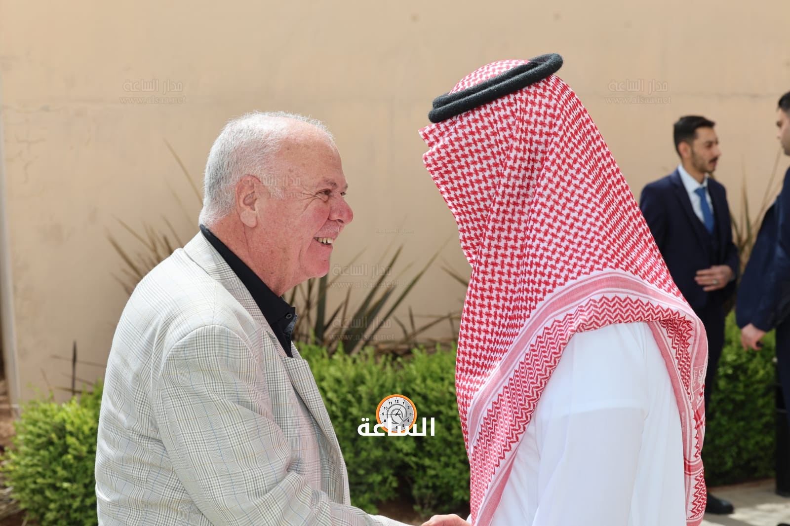 Madar Al-Saa Images 0.3287933057140462