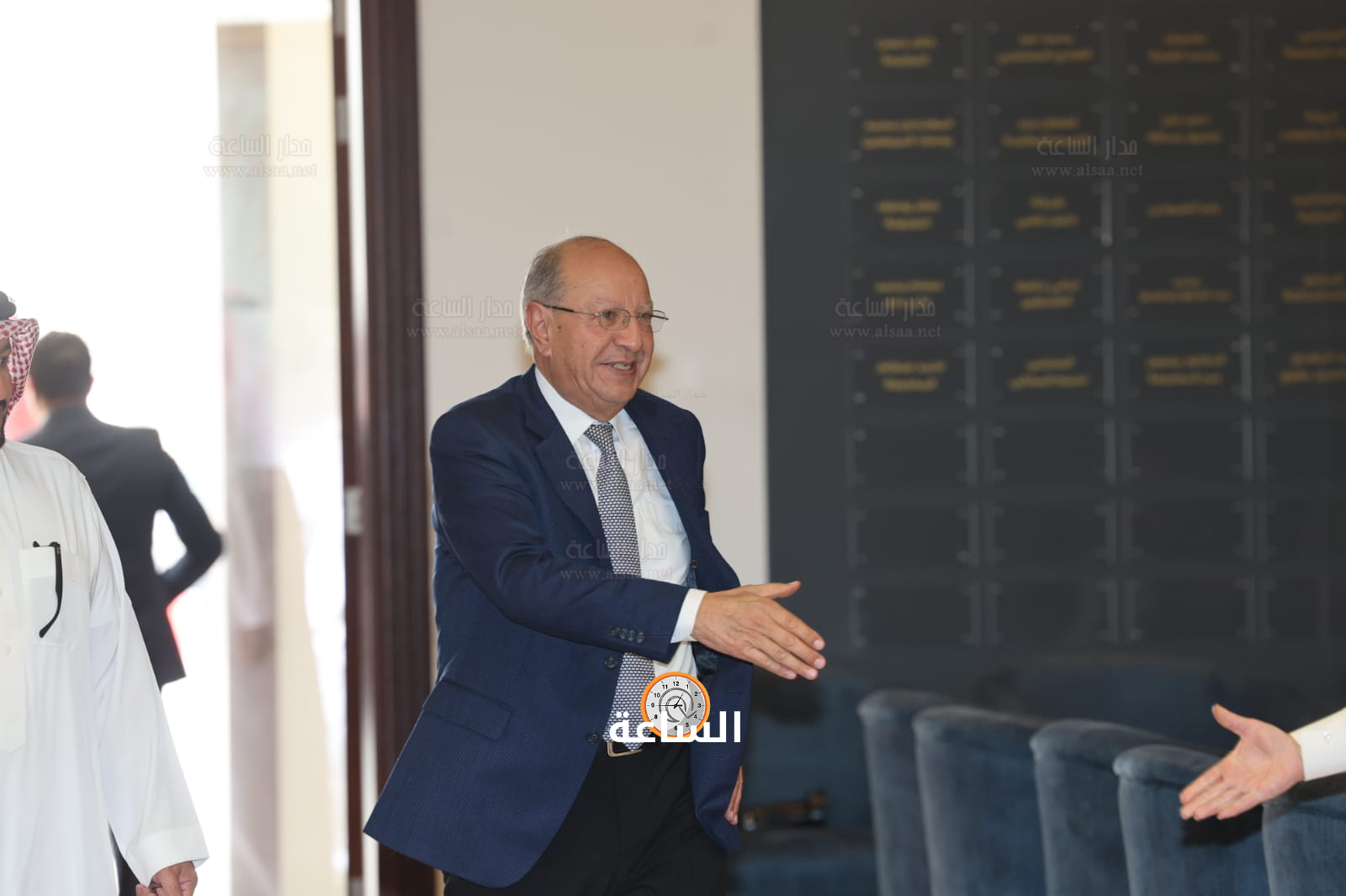 Madar Al-Saa Images 0.8965612591907086