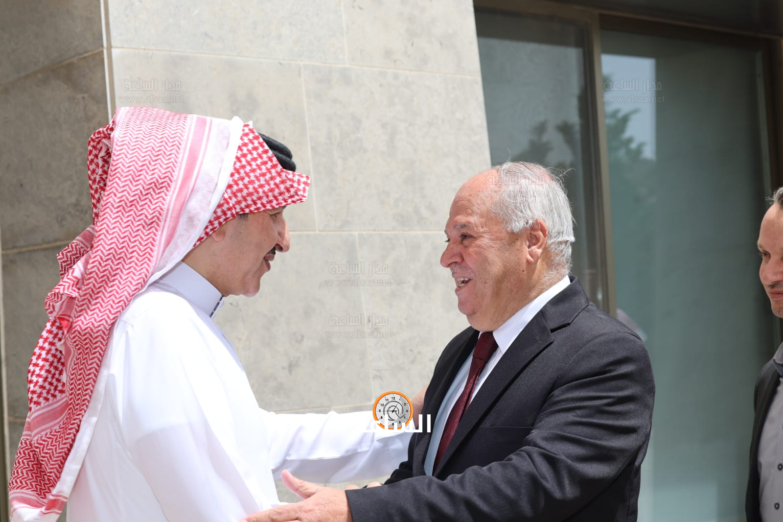 Madar Al-Saa Images 0.23416980083496486