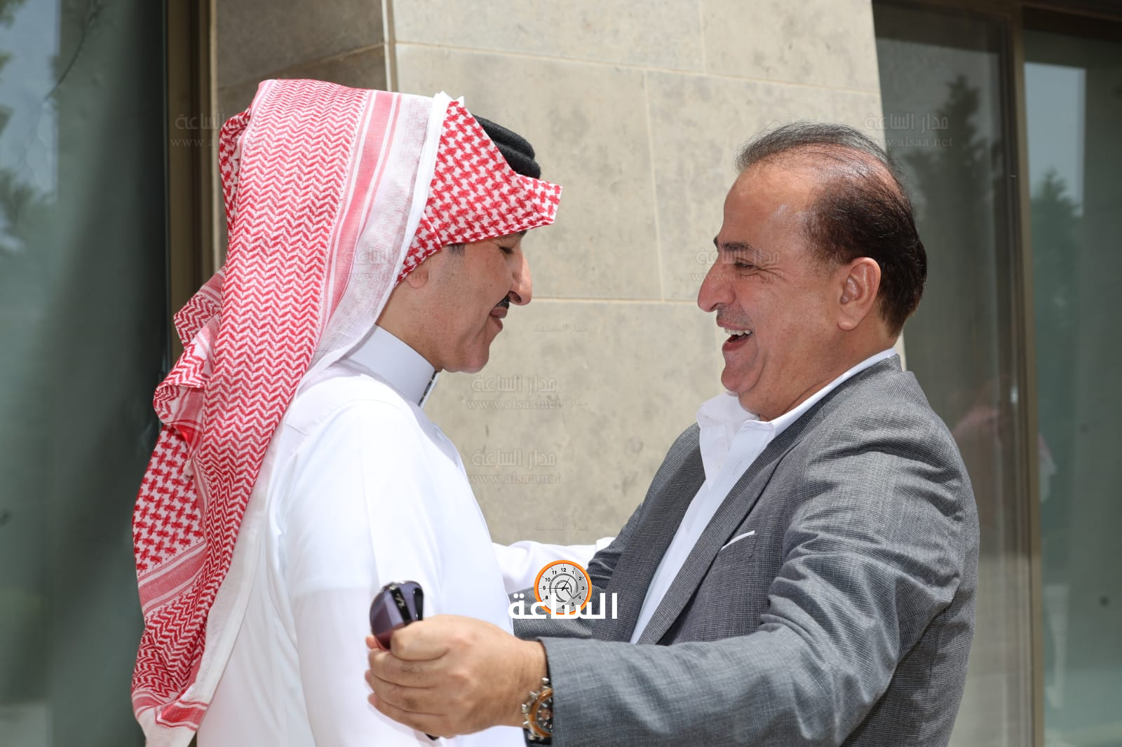 Madar Al-Saa Images 0.5957033597227622