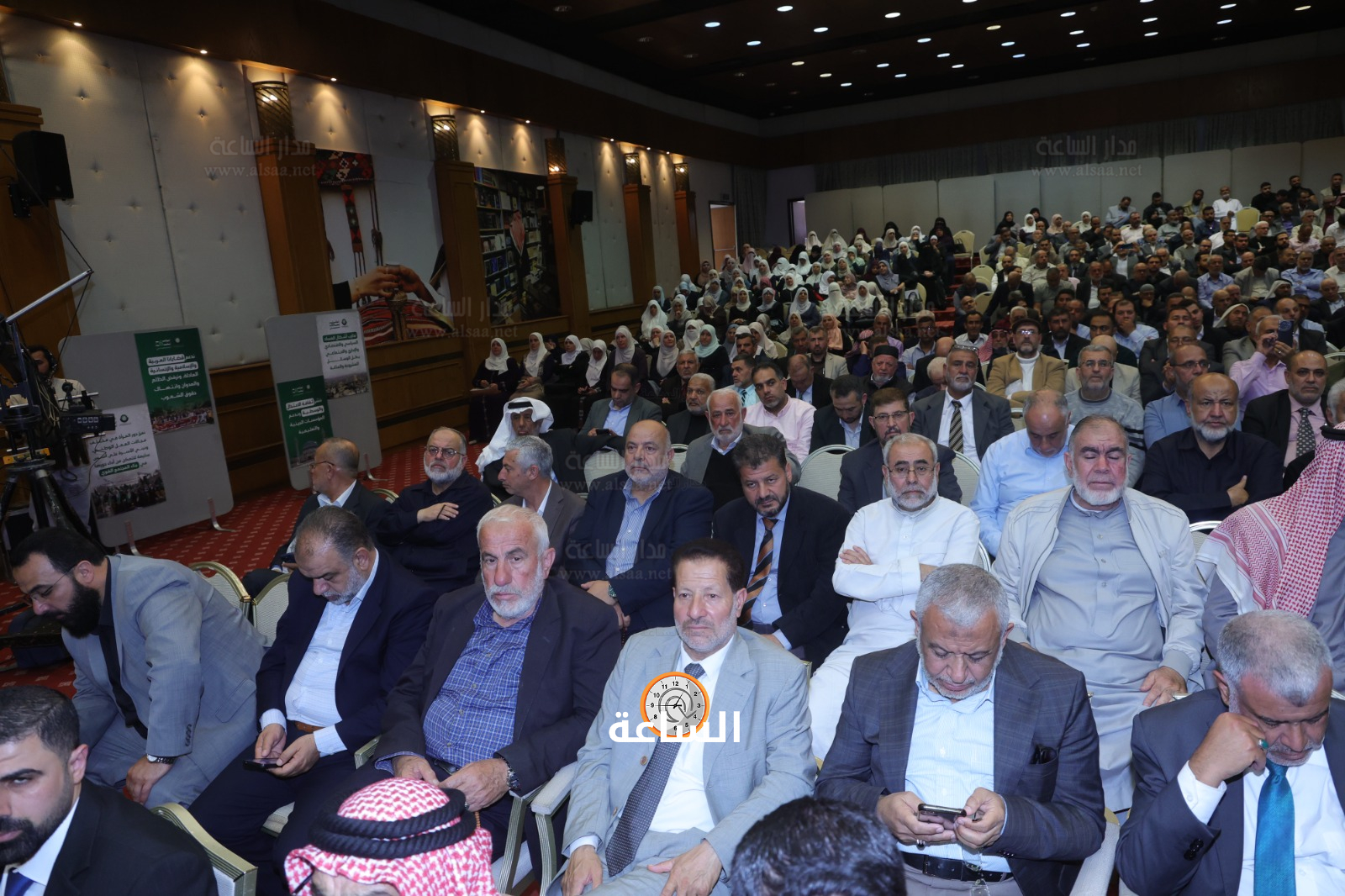 Madar Al-Saa Images 0.01827524807478431