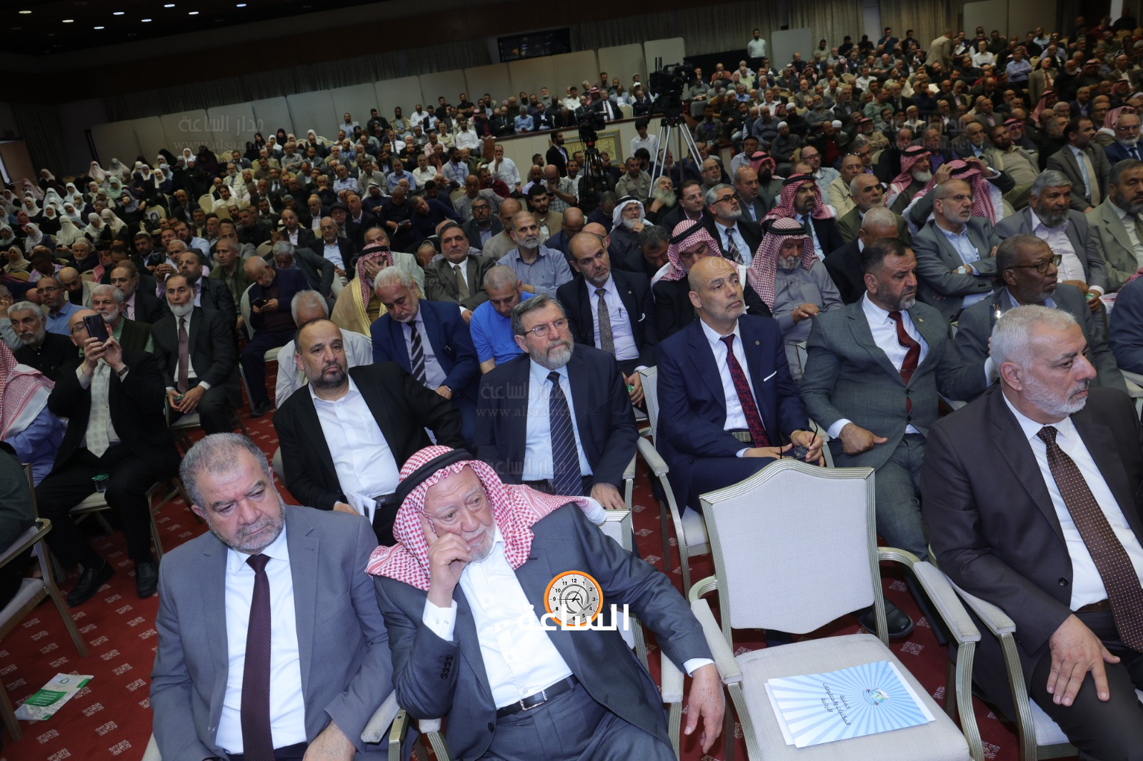 Madar Al-Saa Images 0.5200128587645659