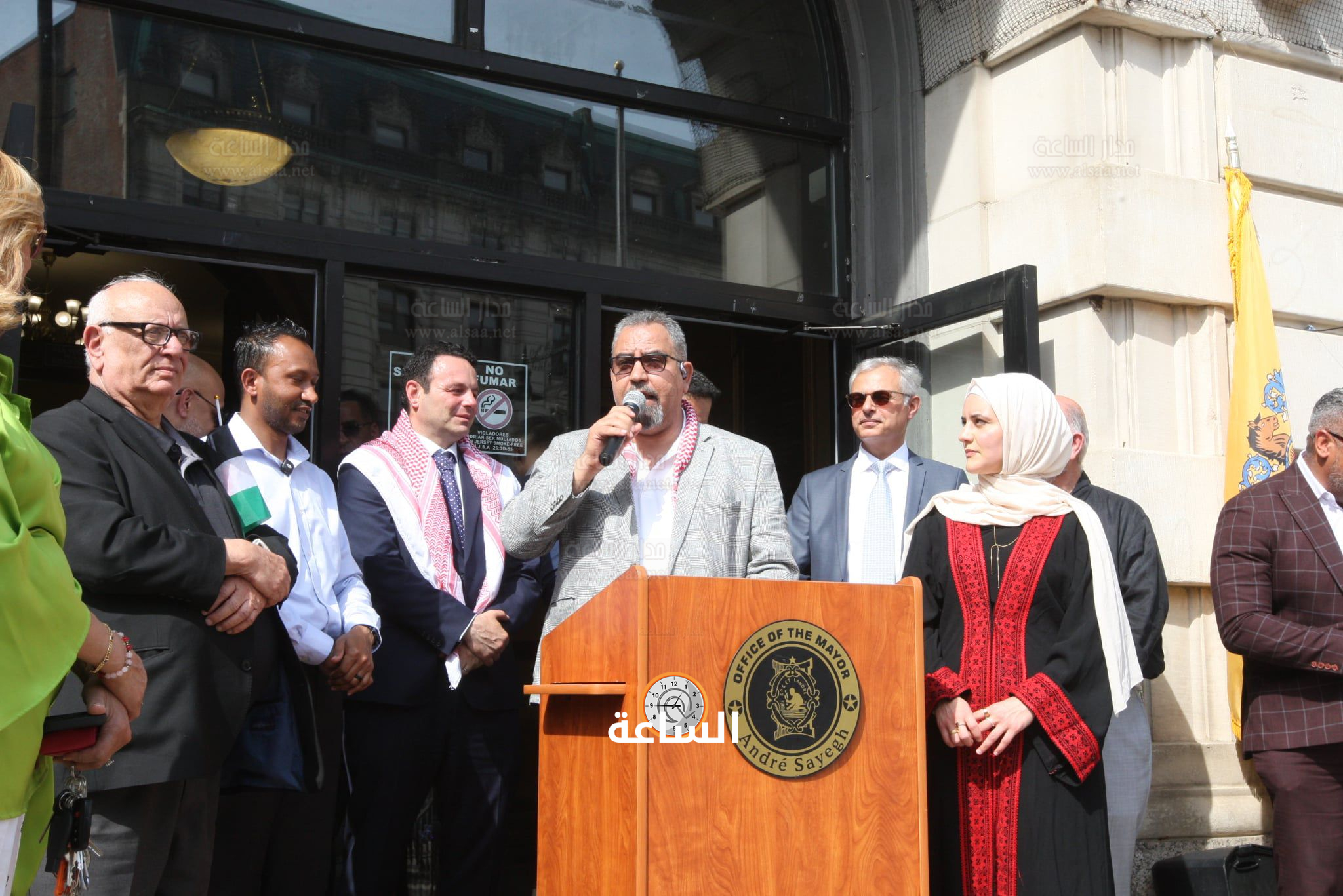 Madar Al-Saa Images 0.2297401288121994