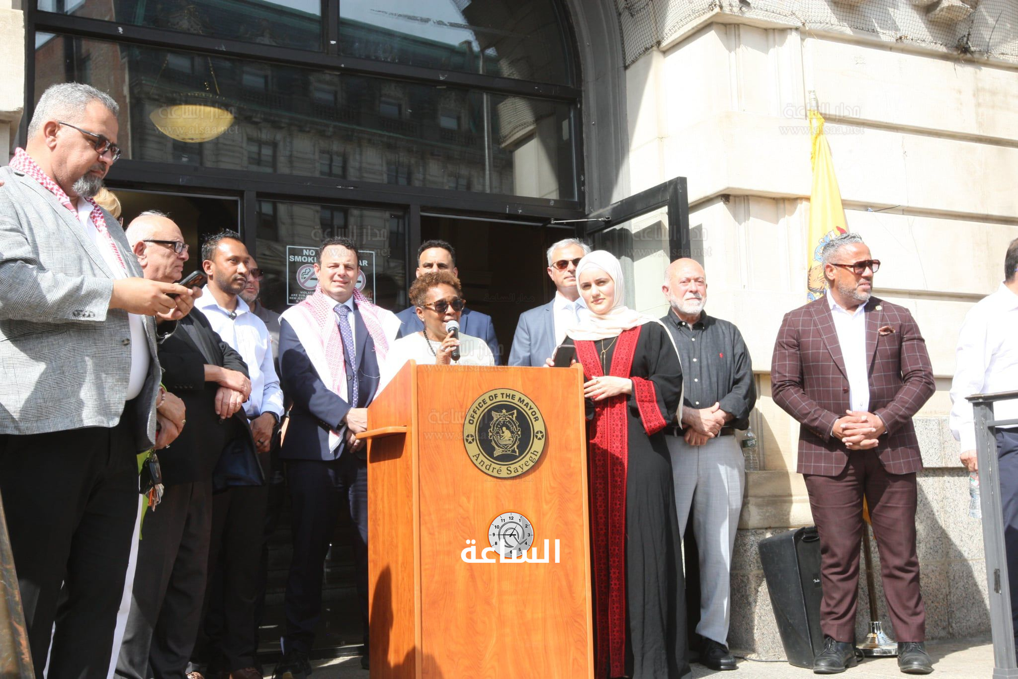 Madar Al-Saa Images 0.43732472908996933