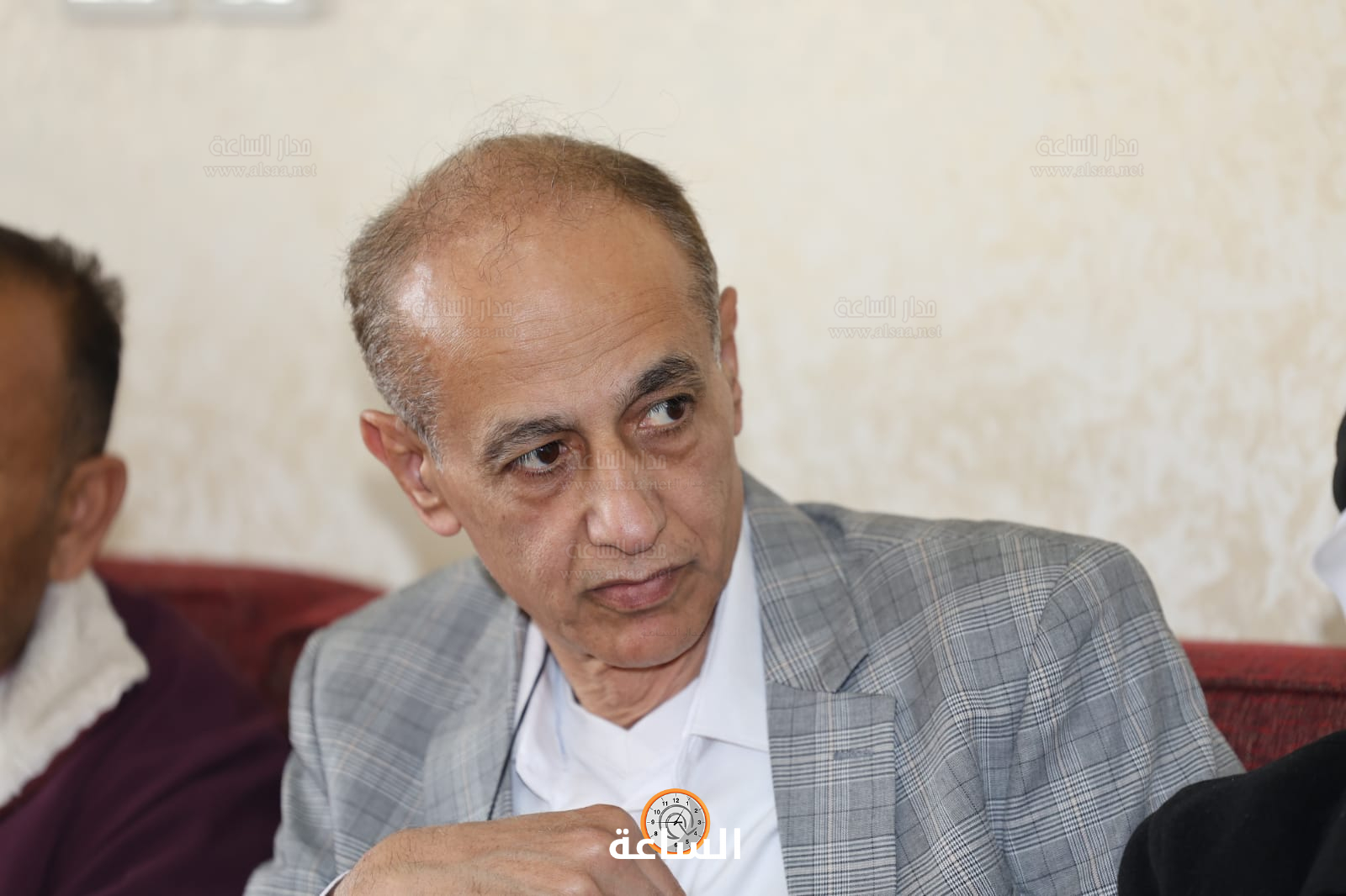 Madar Al-Saa Images 0.7673110523398163