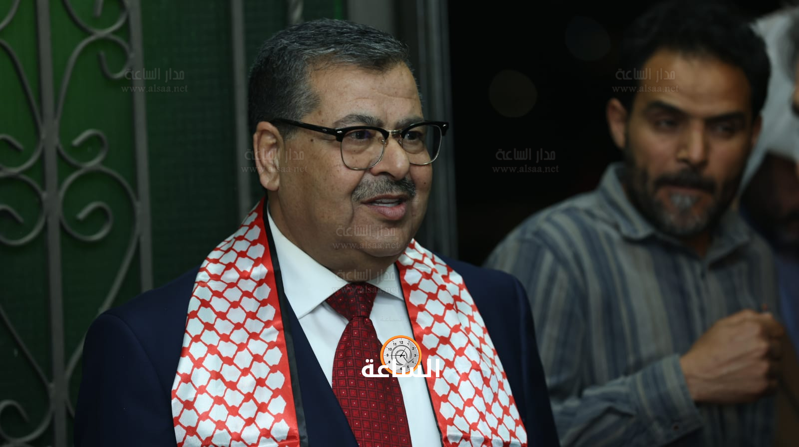 Madar Al-Saa Images 0.491427284235716