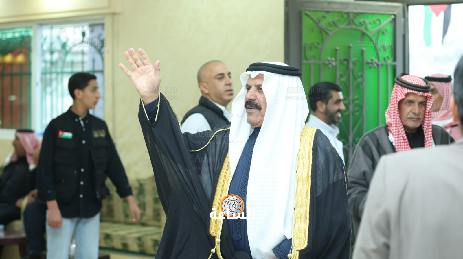 Madar Al-Saa Images 0.3273474962650016