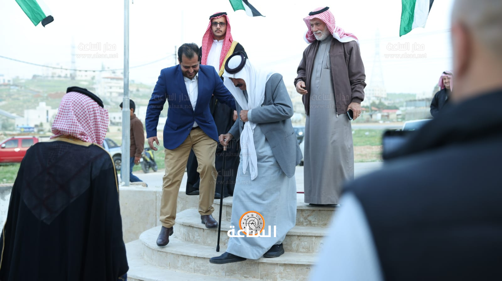 Madar Al-Saa Images 0.366511332043281