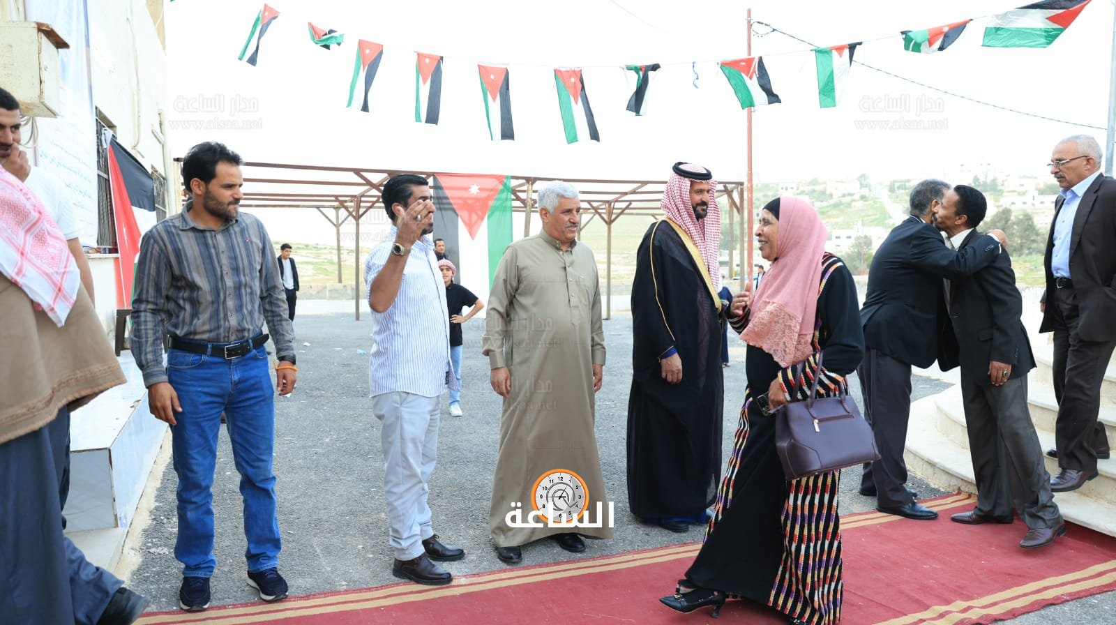 Madar Al-Saa Images 0.9698302384386153