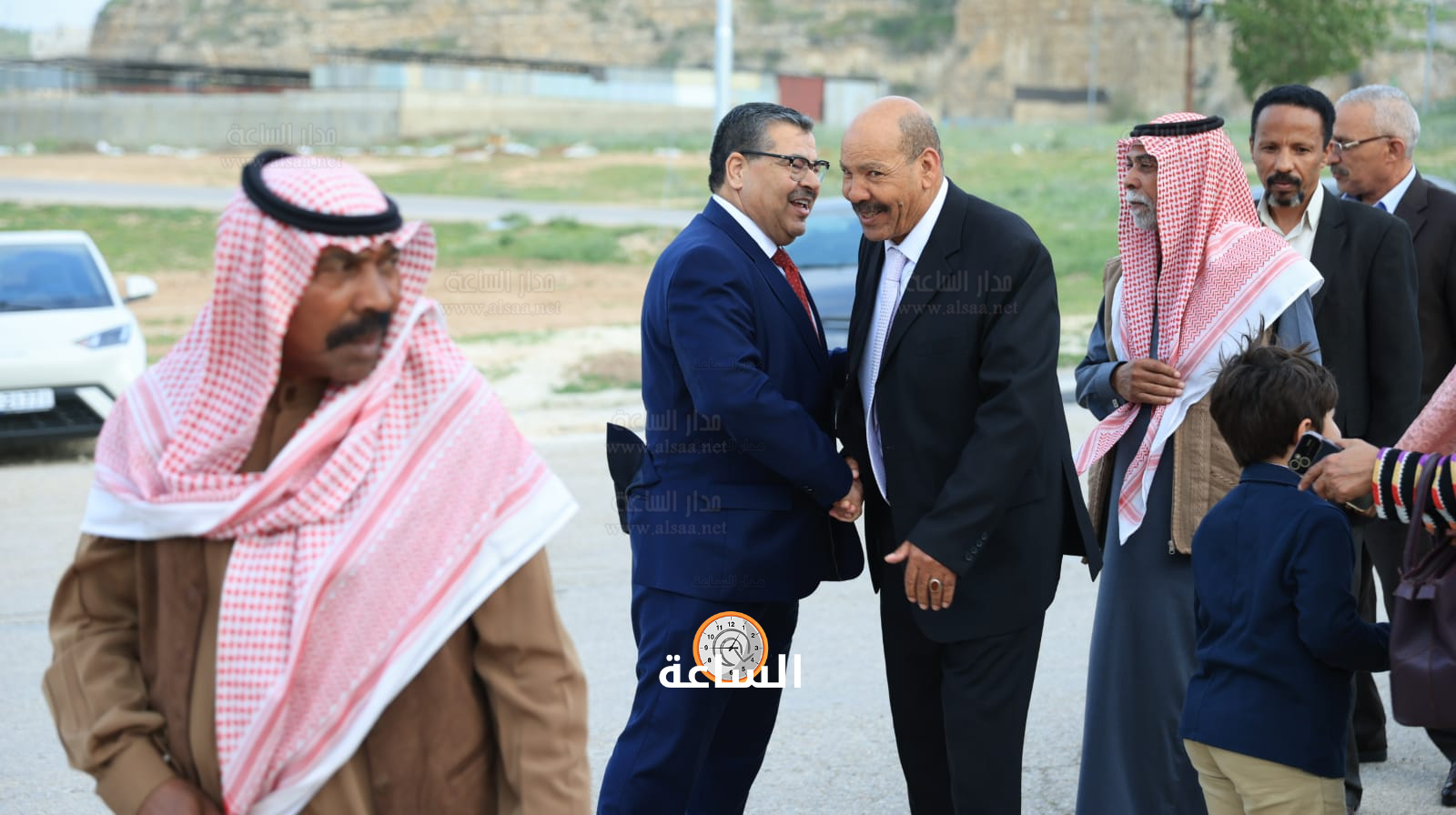 Madar Al-Saa Images 0.8255360057709423