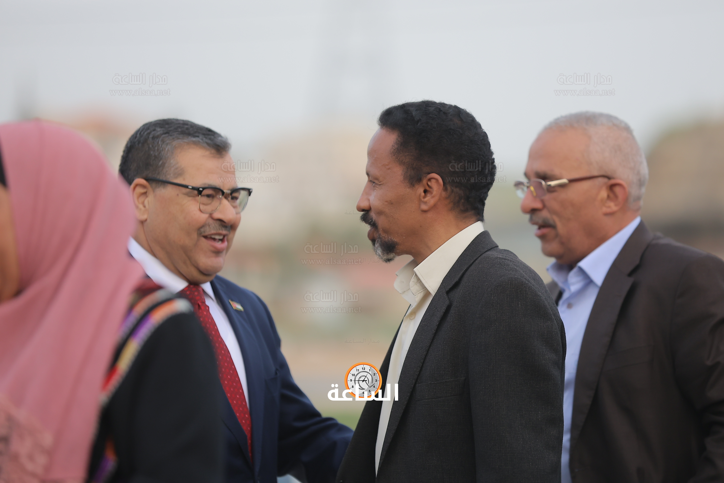 Madar Al-Saa Images 0.47224967178566657