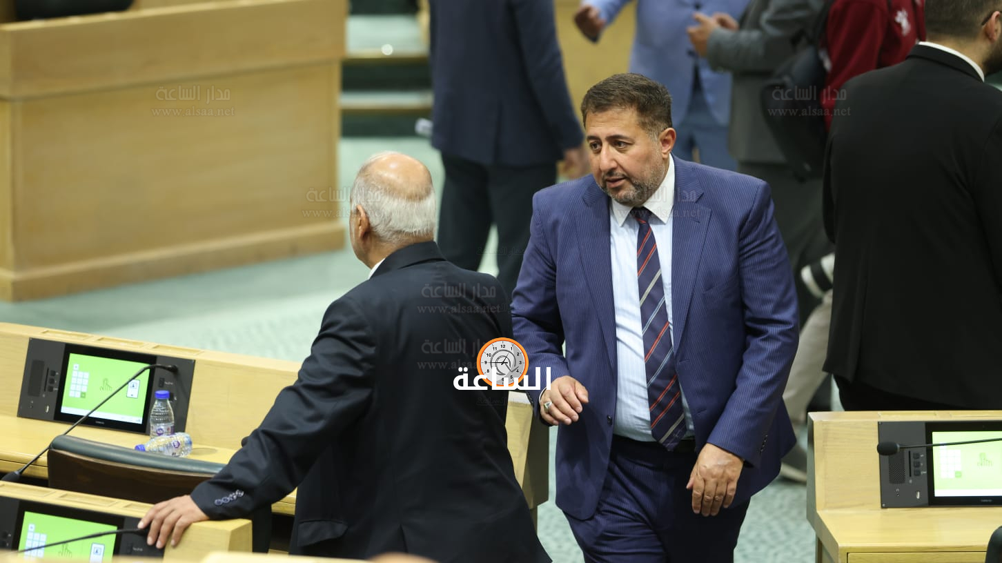 Madar Al-Saa Images 0.34268203796290997