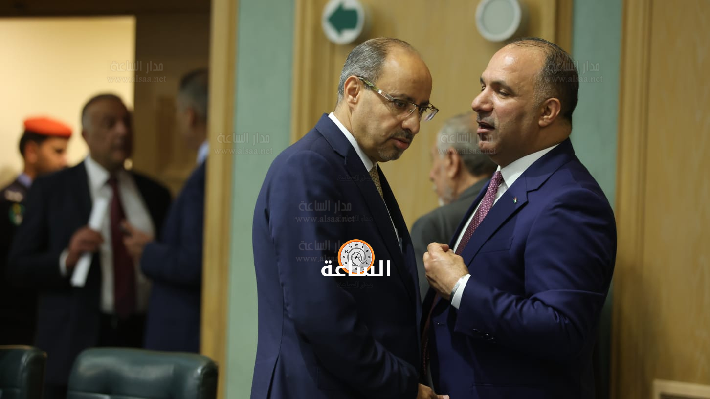 Madar Al-Saa Images 0.8204305639000196