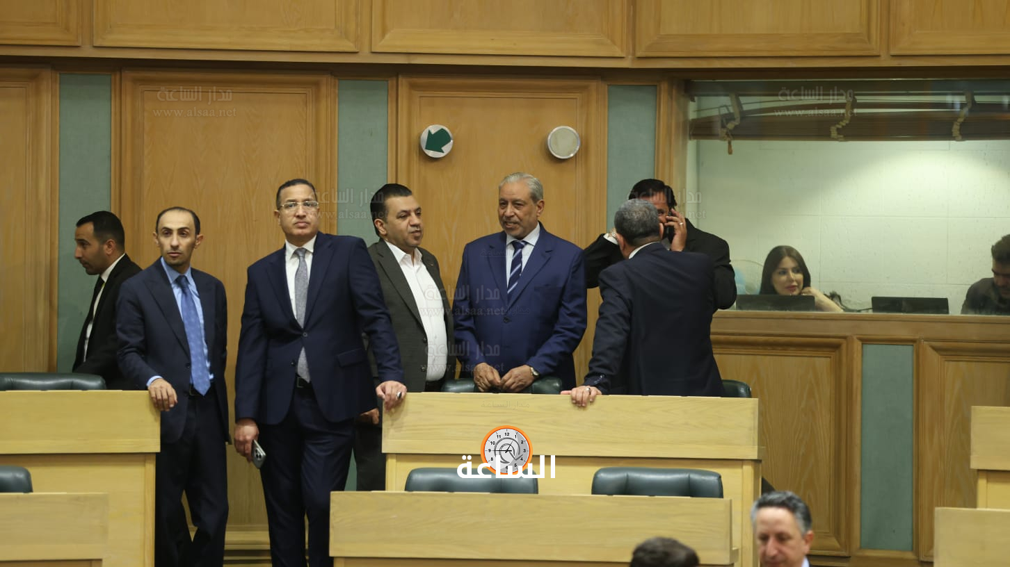 Madar Al-Saa Images 0.11166187021798357