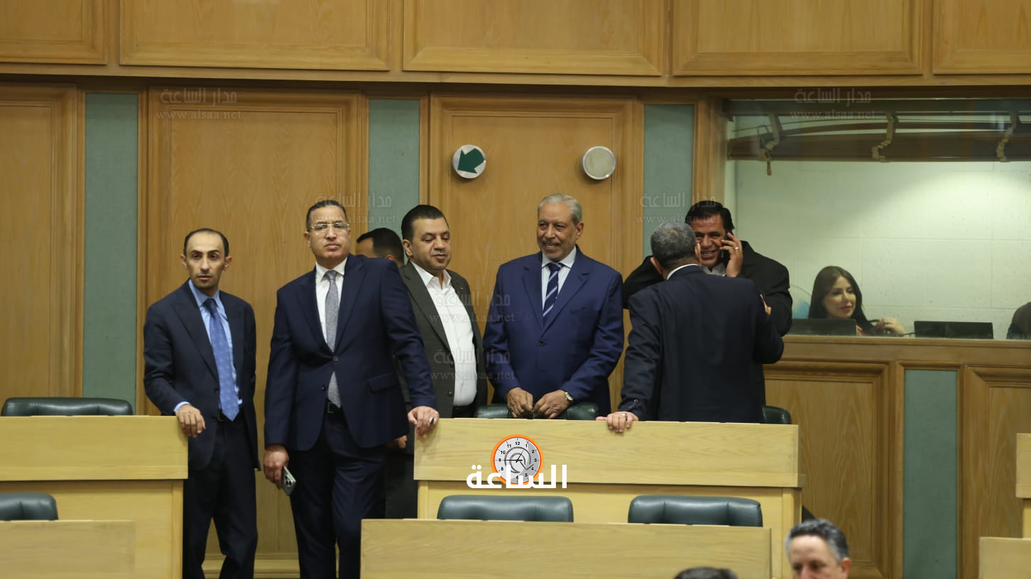 Madar Al-Saa Images 0.4668678819234944