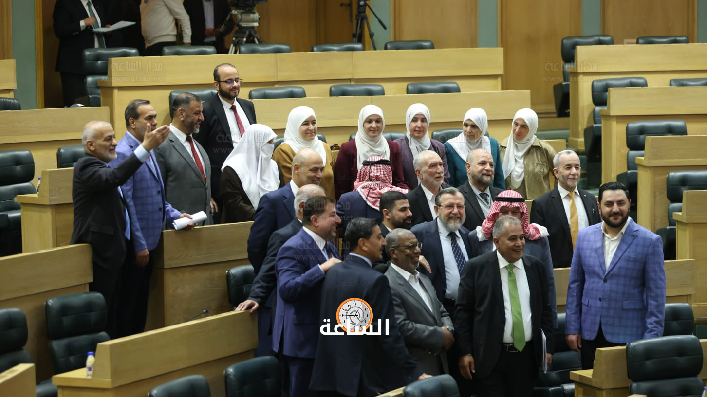 Madar Al-Saa Images 0.4183998230735906