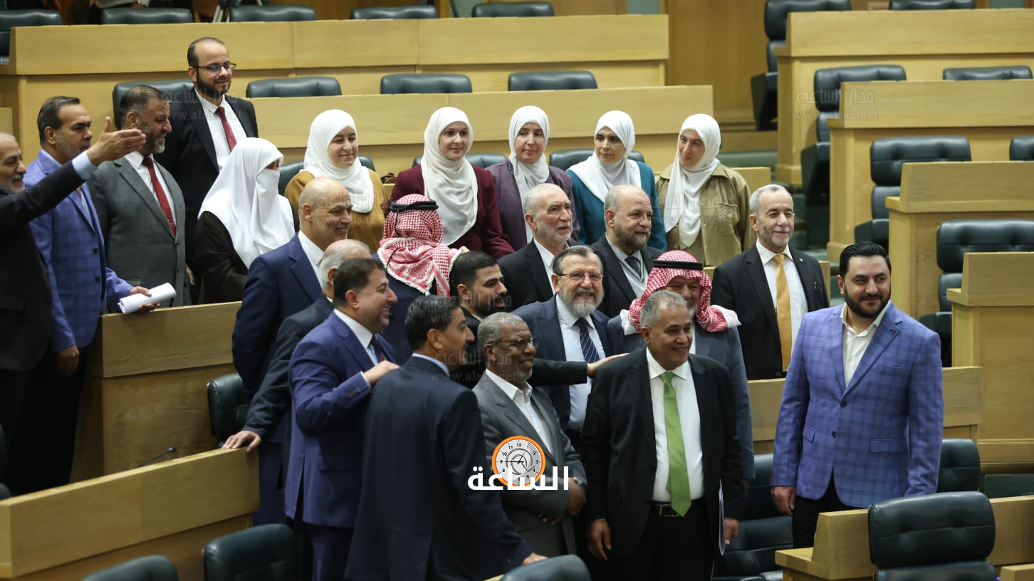 Madar Al-Saa Images 0.5278499597213901