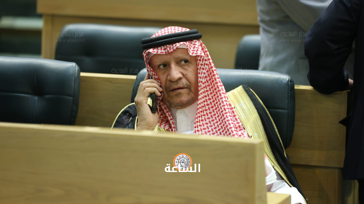 Madar Al-Saa Images 0.7824060196261355