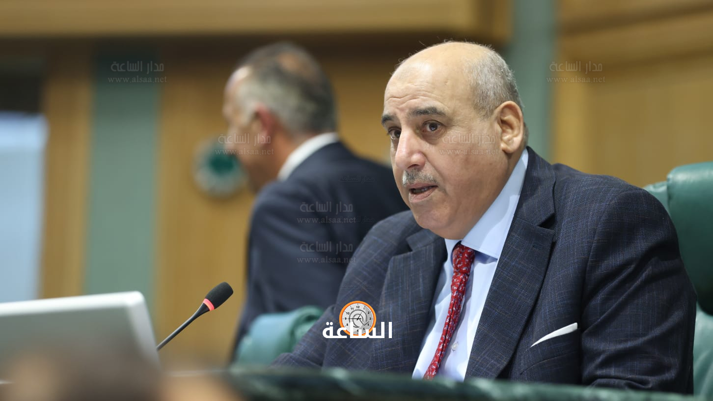 Madar Al-Saa Images 0.2249830140408835