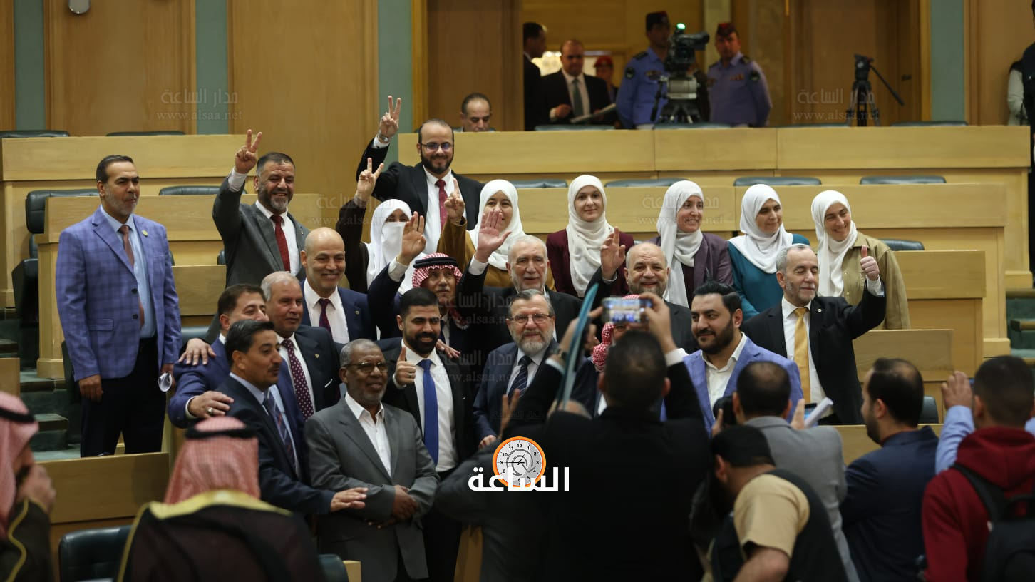 Madar Al-Saa Images 0.849168190669357