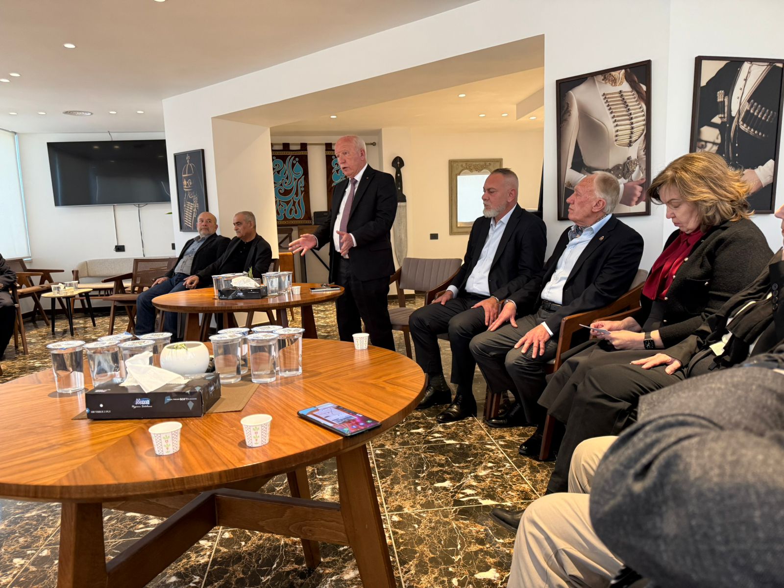 Madar Al-Saa Images 0.09552475902008462