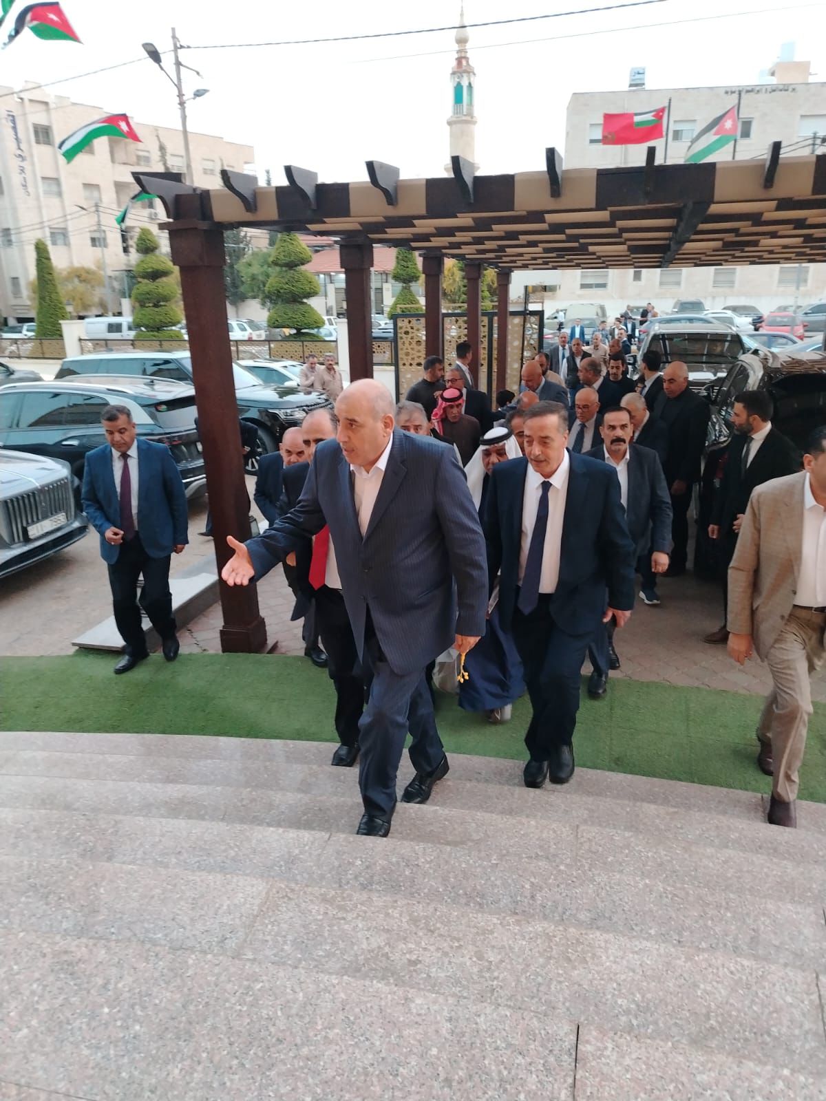 Madar Al-Saa Images 0.267061312238672