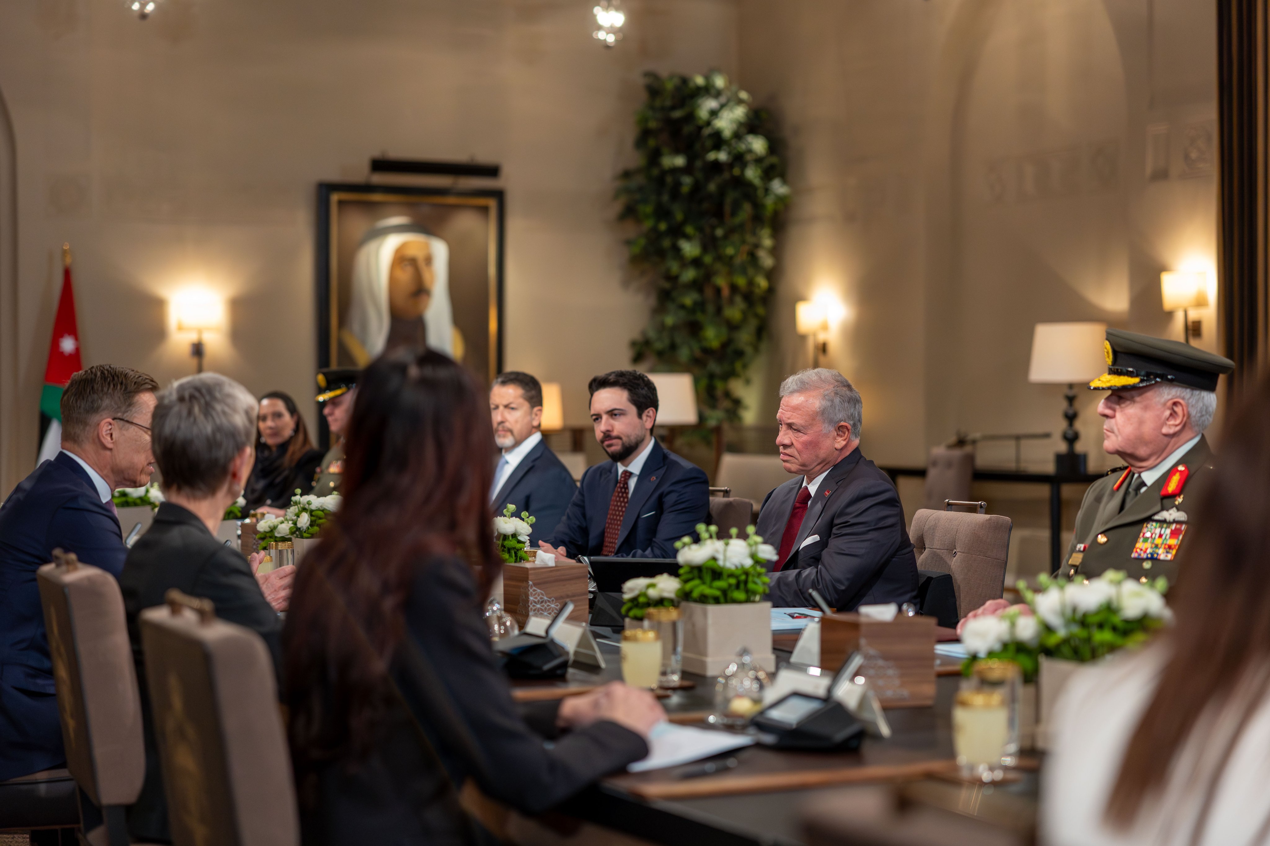 Madar Al-Saa Images 0.7032183849444344