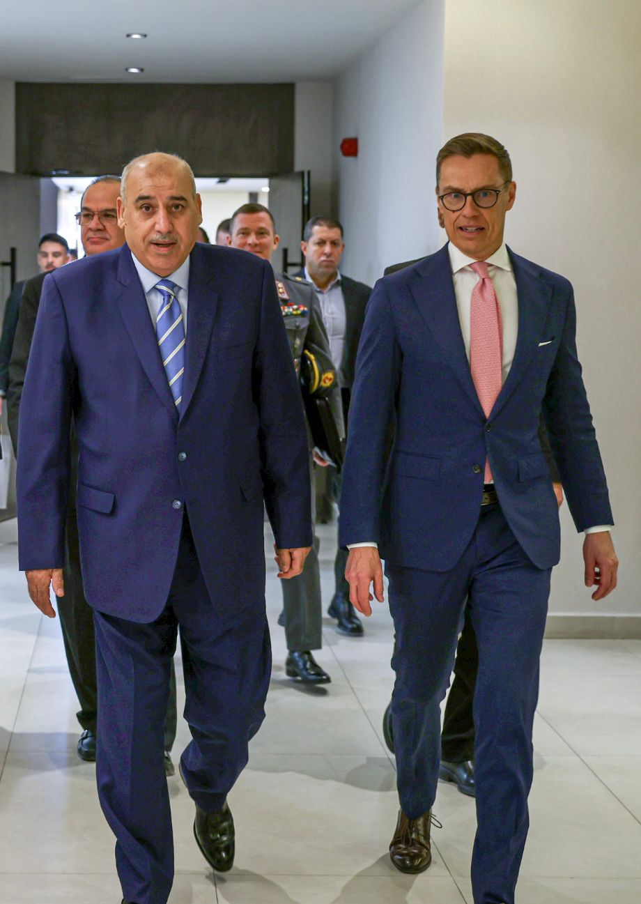 Madar Al-Saa Images 0.5293499092107018