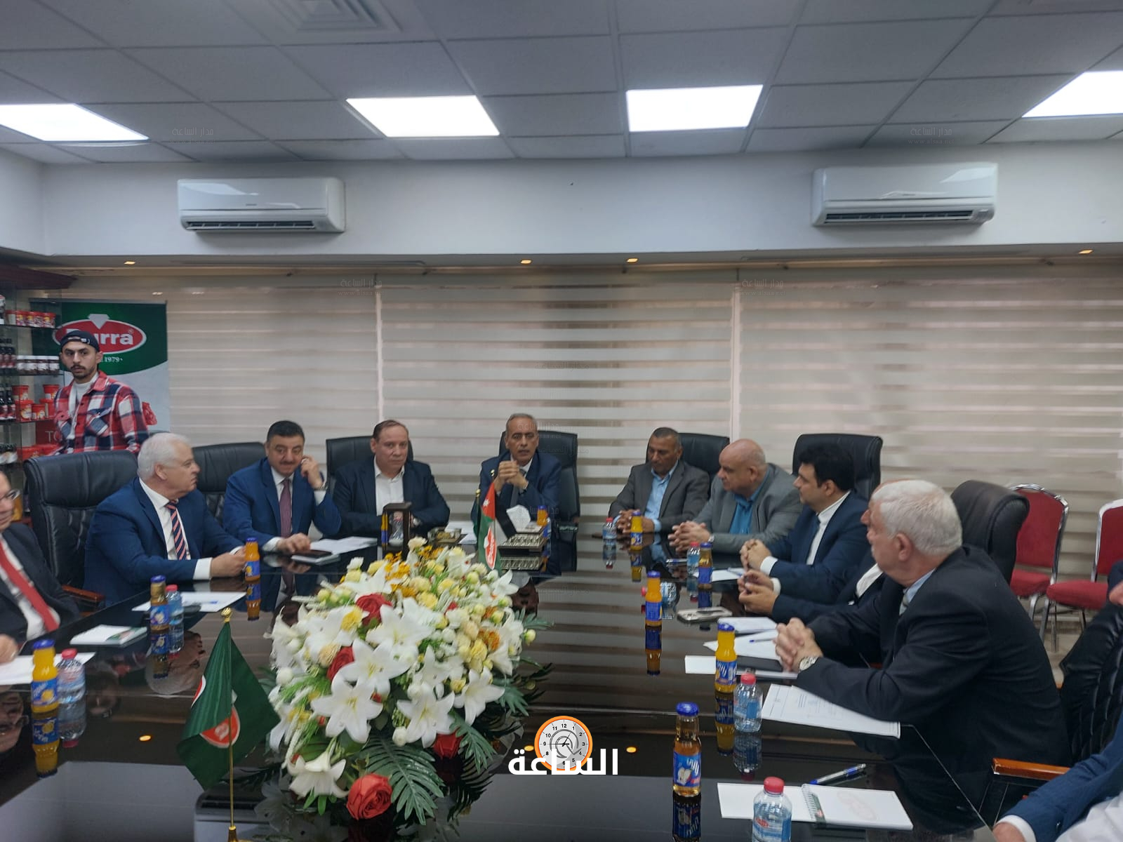 Madar Al-Saa Images 0.033324226625902176