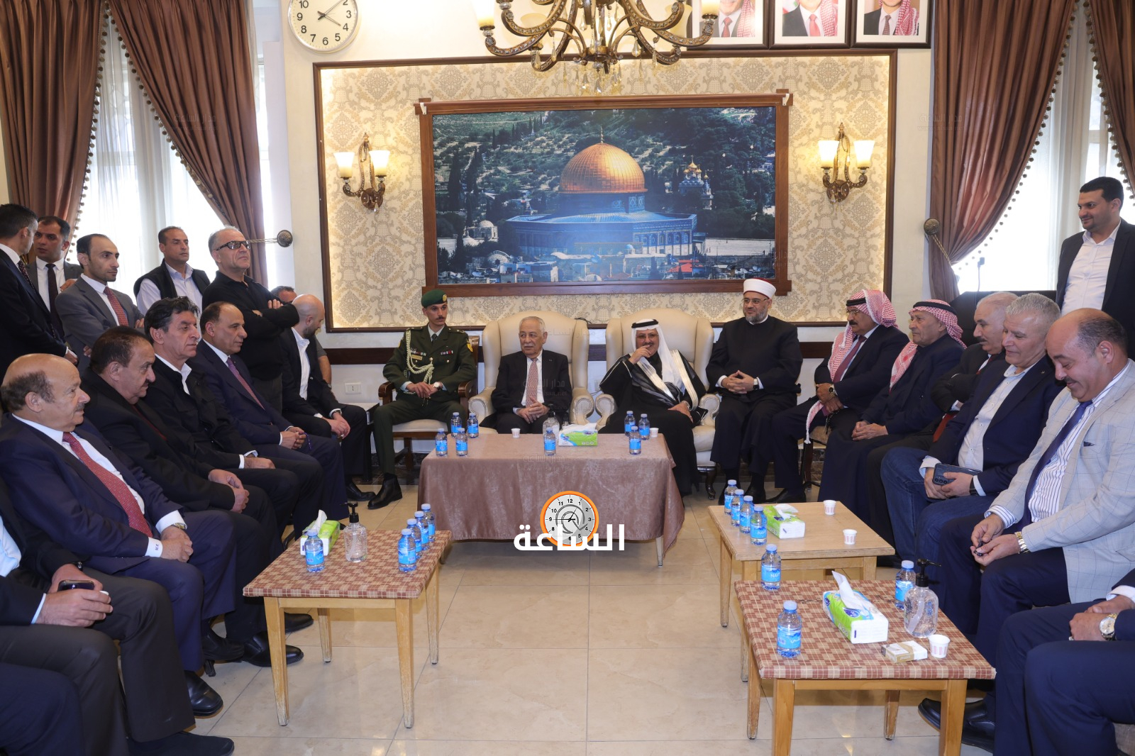 Madar Al-Saa Images 0.4674048290076632