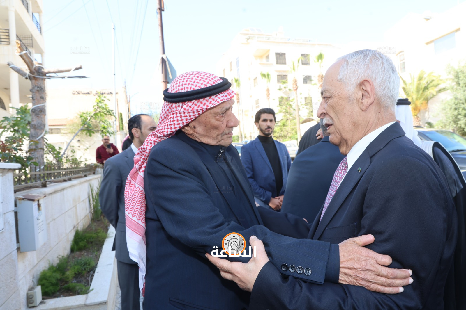 Madar Al-Saa Images 0.07319867775374689