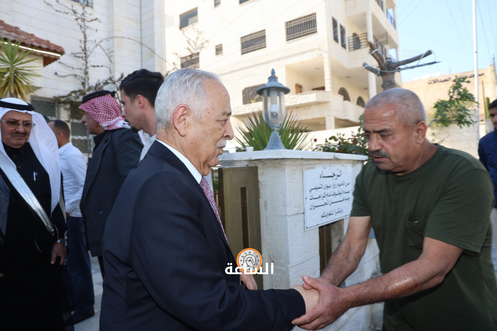 Madar Al-Saa Images 0.4937054900391933