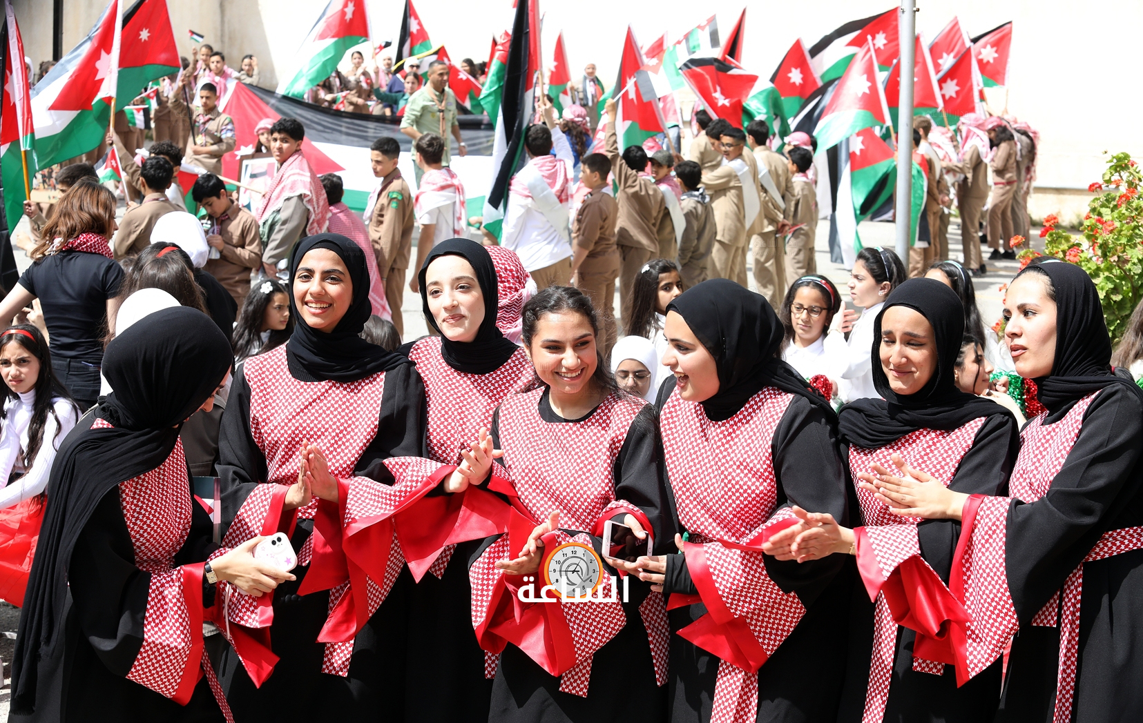 Madar Al-Saa Images 0.4893464609227589