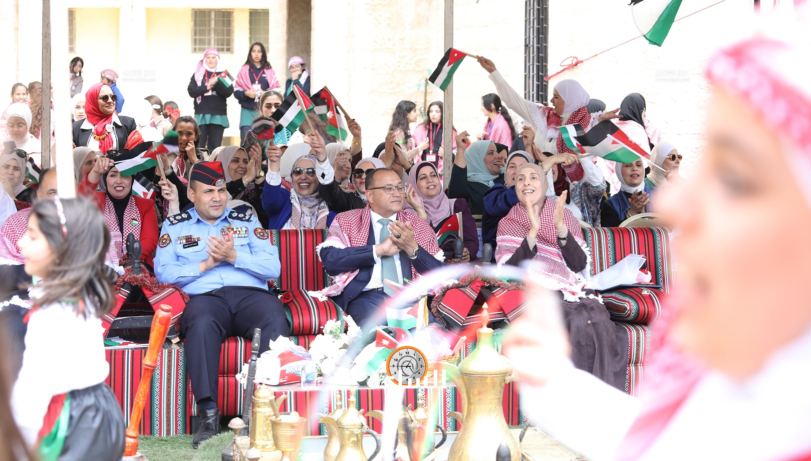 Madar Al-Saa Images 0.6588565480081989