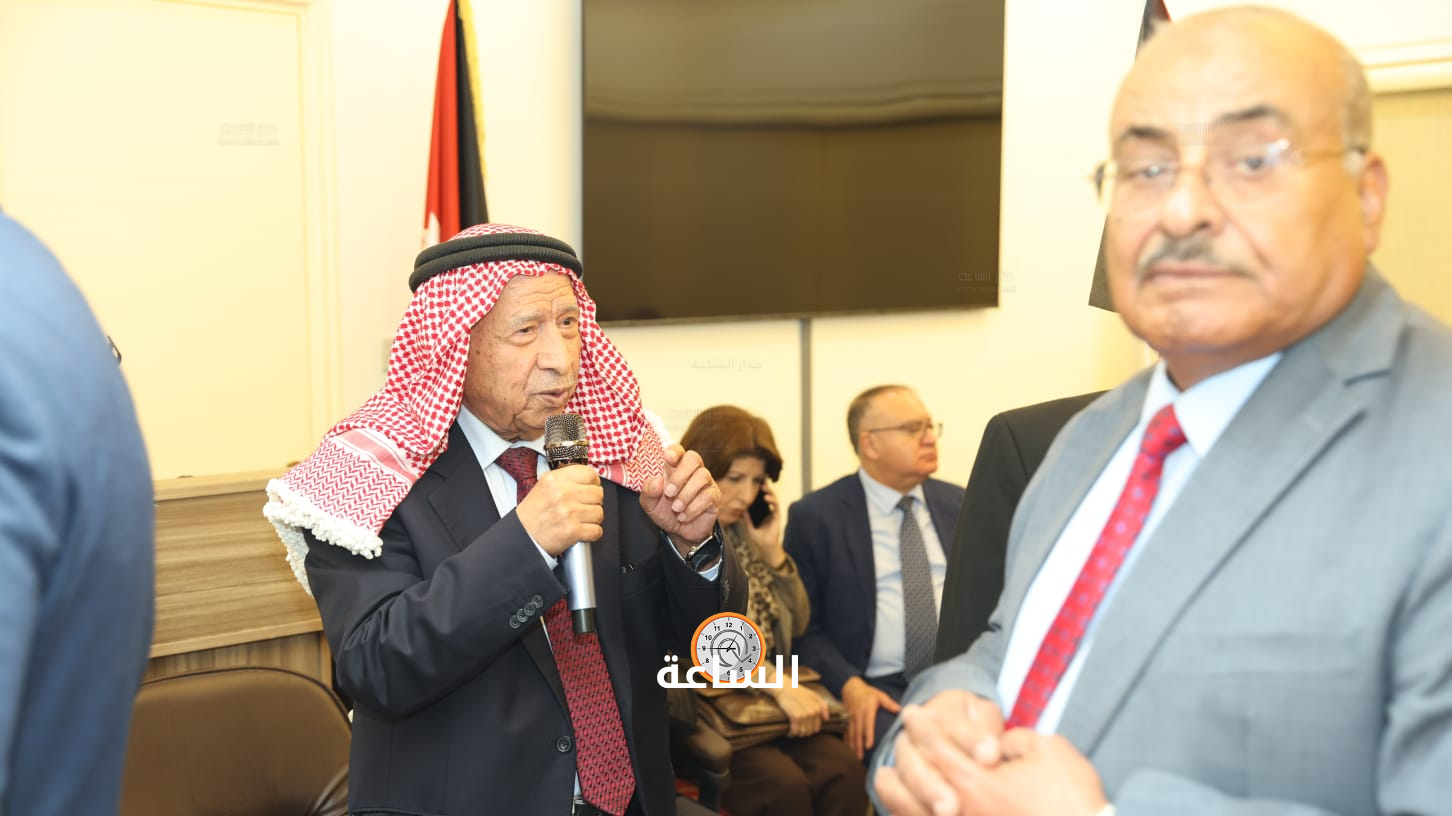 Madar Al-Saa Images 0.654978306626789