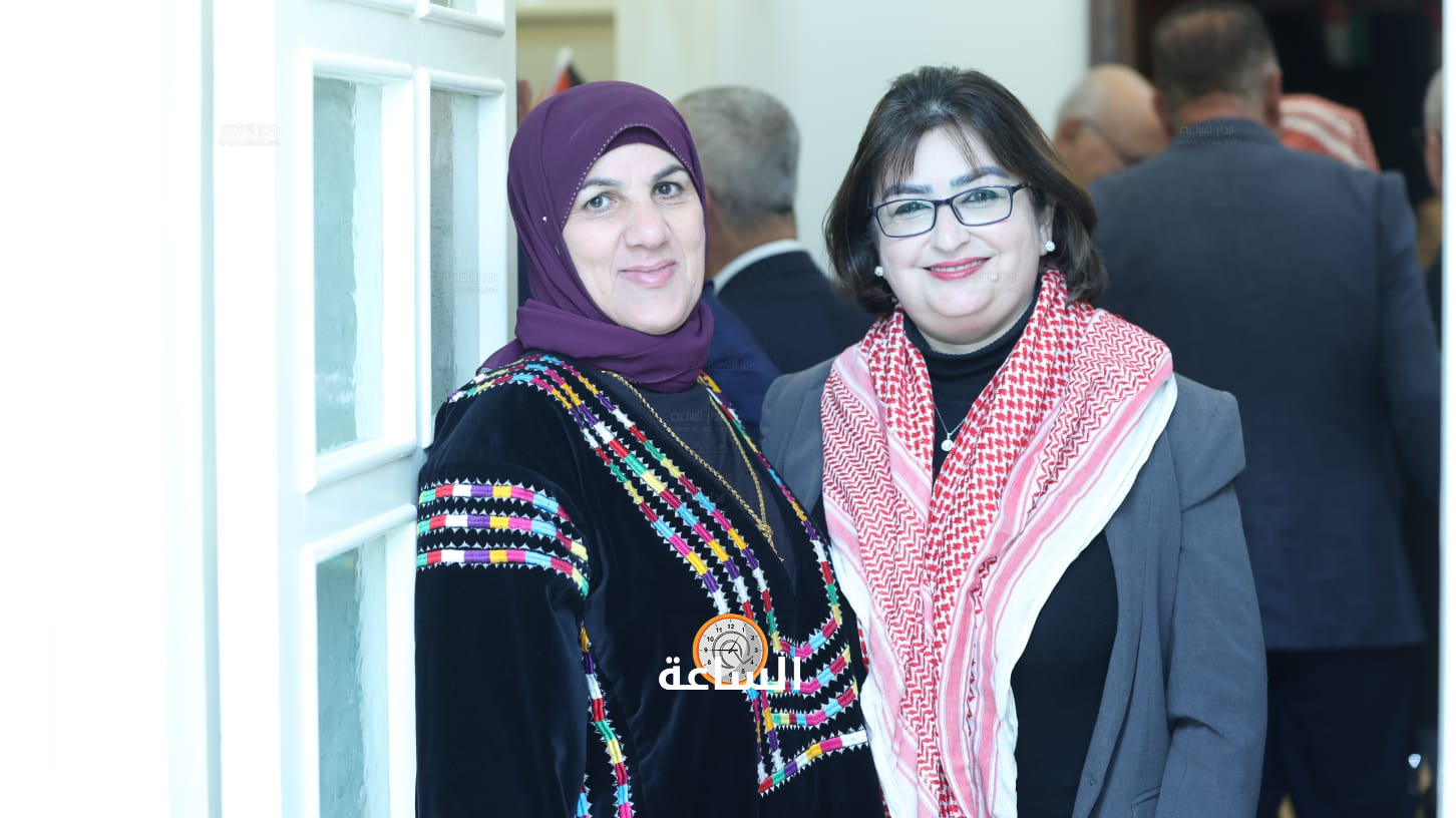 Madar Al-Saa Images 0.4994948603747712