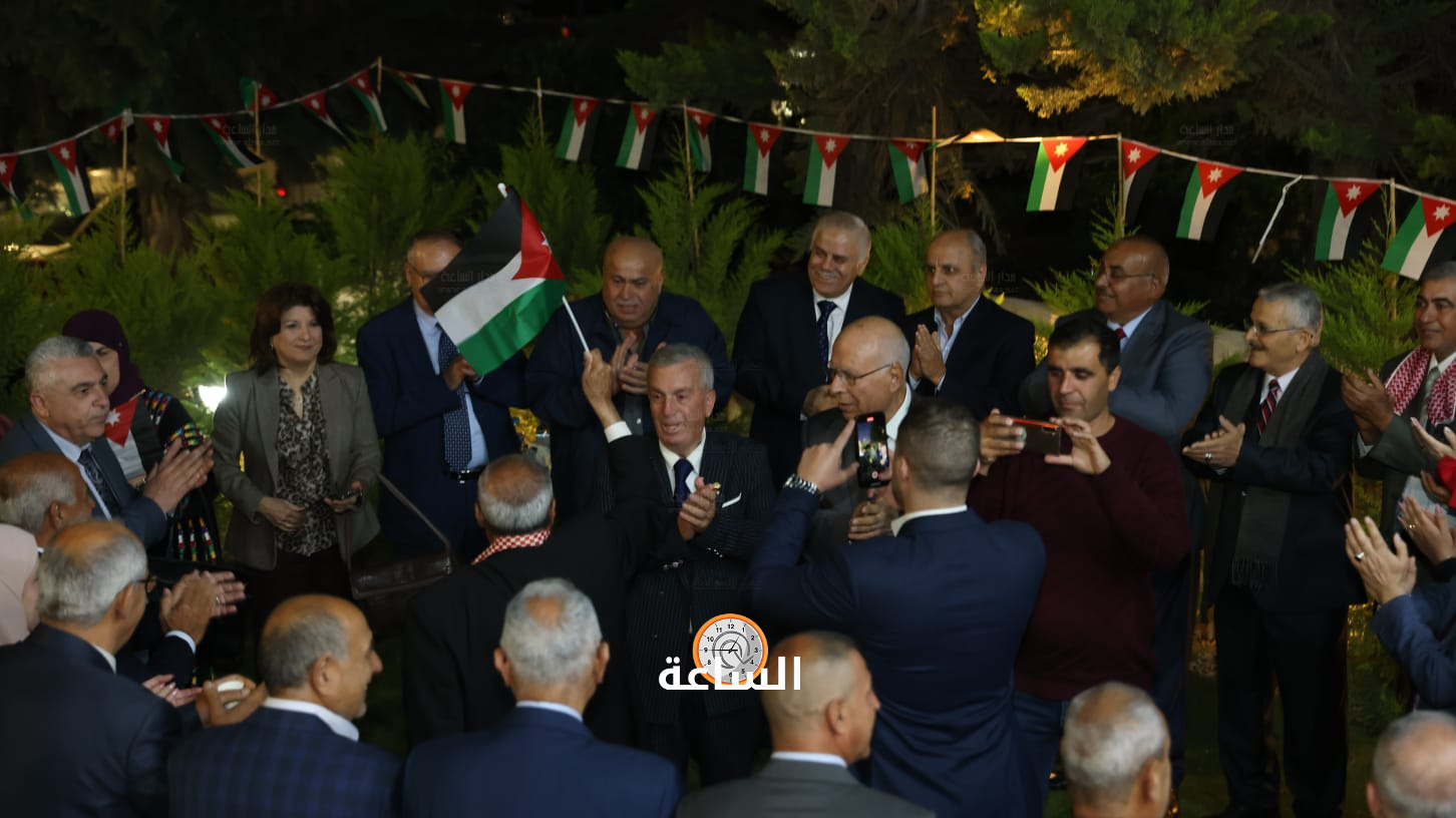 Madar Al-Saa Images 0.8044405541621183