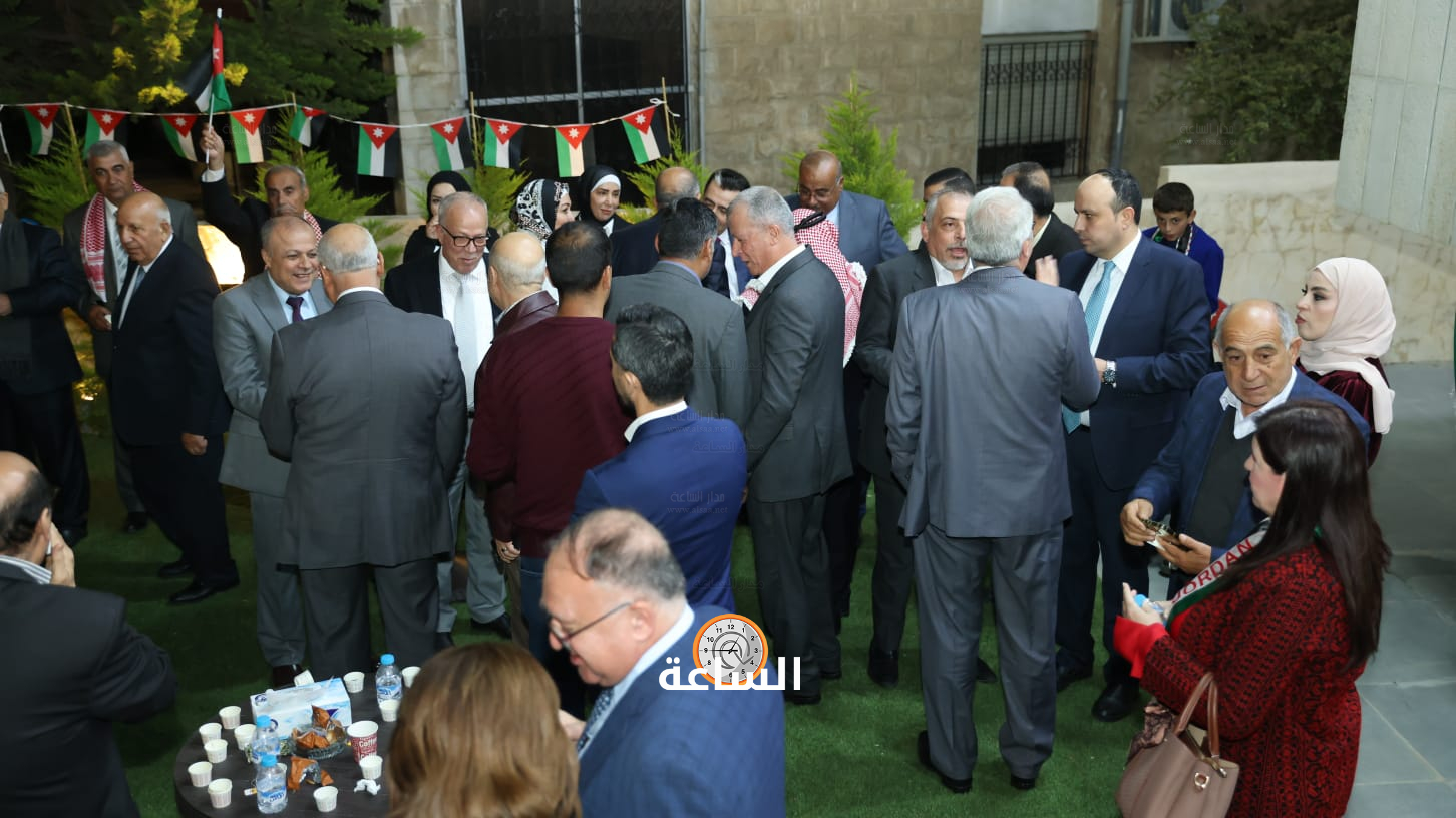 Madar Al-Saa Images 0.9907153131732993