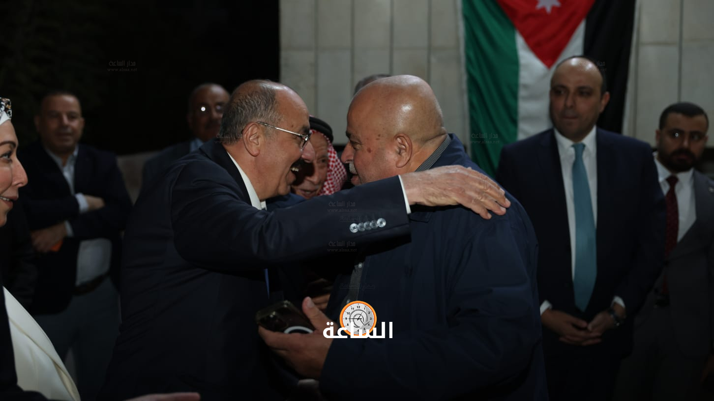 Madar Al-Saa Images 0.6396553662952346