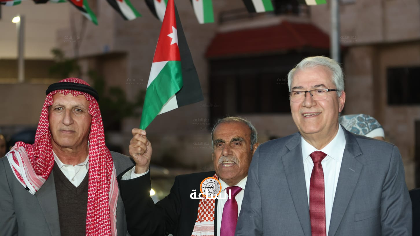 Madar Al-Saa Images 0.4999222580965156