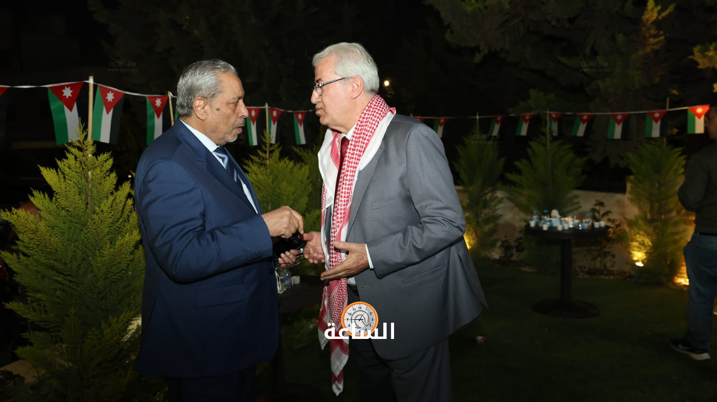 Madar Al-Saa Images 0.30002603488671076