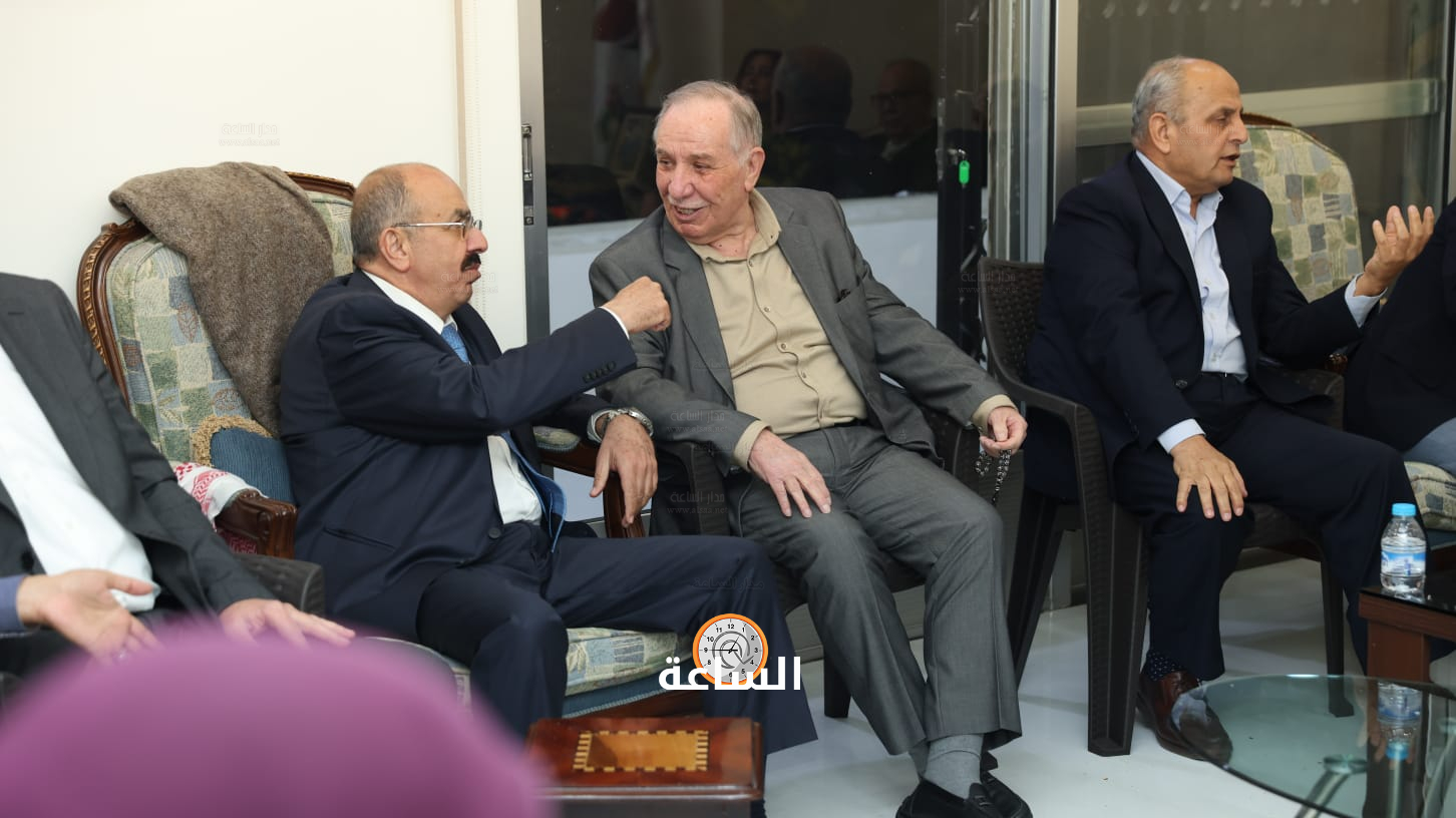 Madar Al-Saa Images 0.9713838244699312