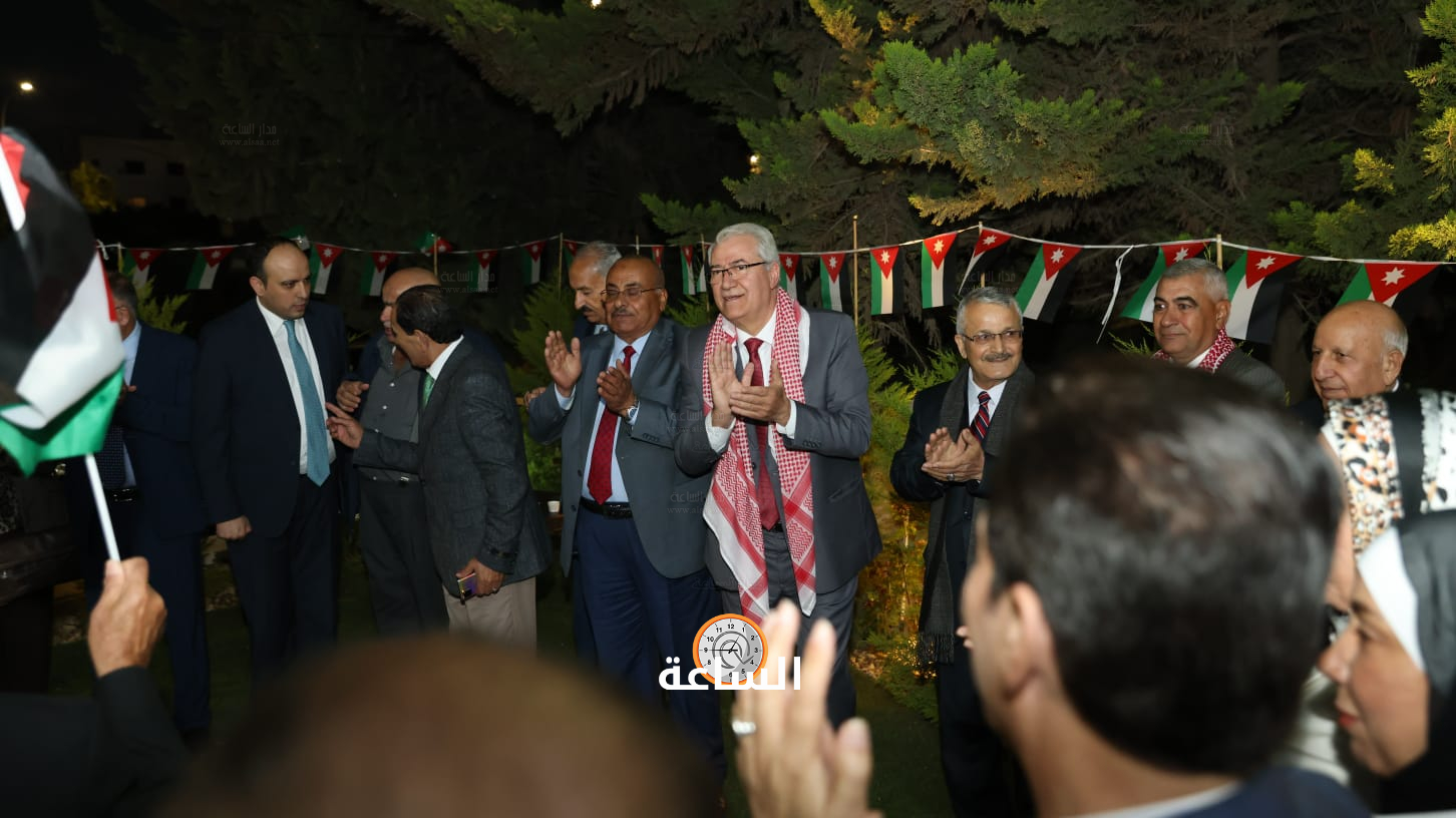 Madar Al-Saa Images 0.5535454947724943