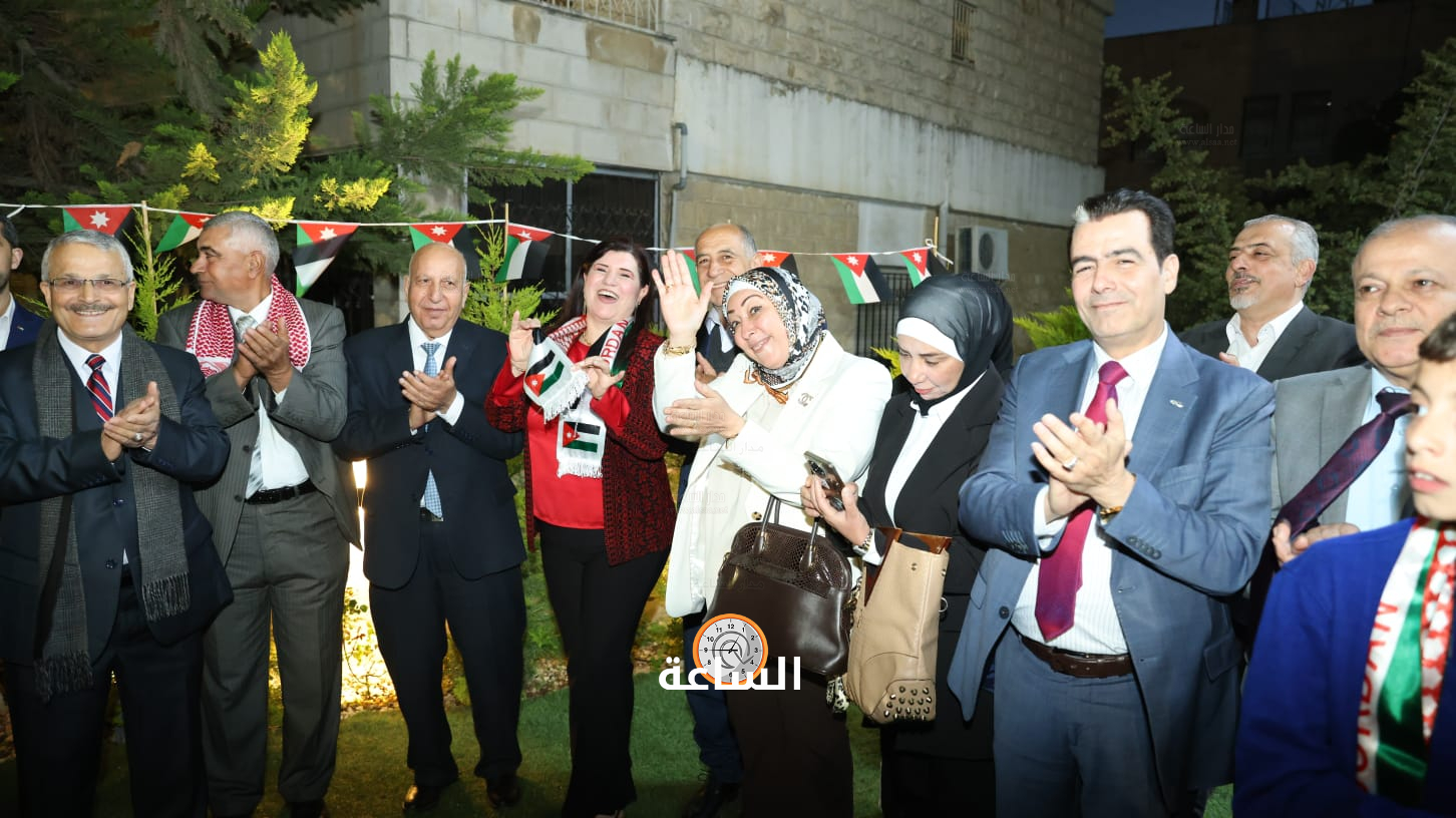 Madar Al-Saa Images 0.3156666340728601