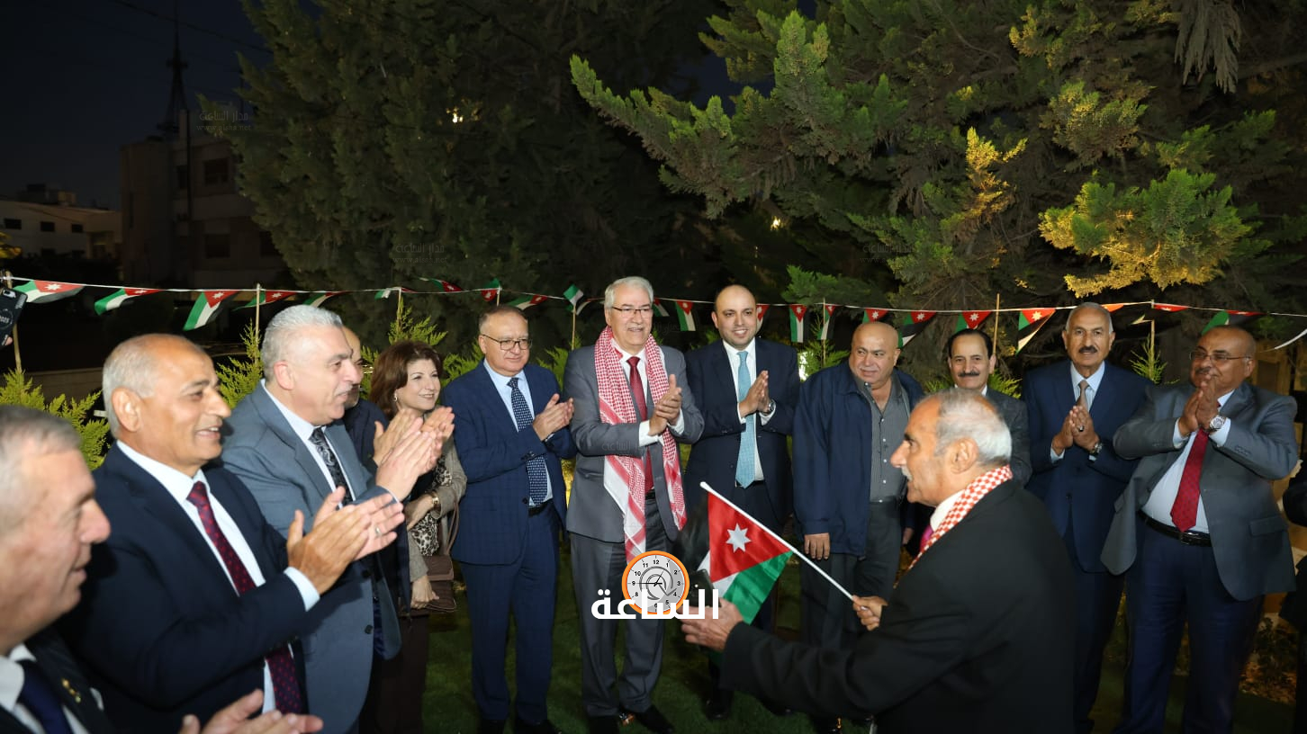 Madar Al-Saa Images 0.0013670409181686383