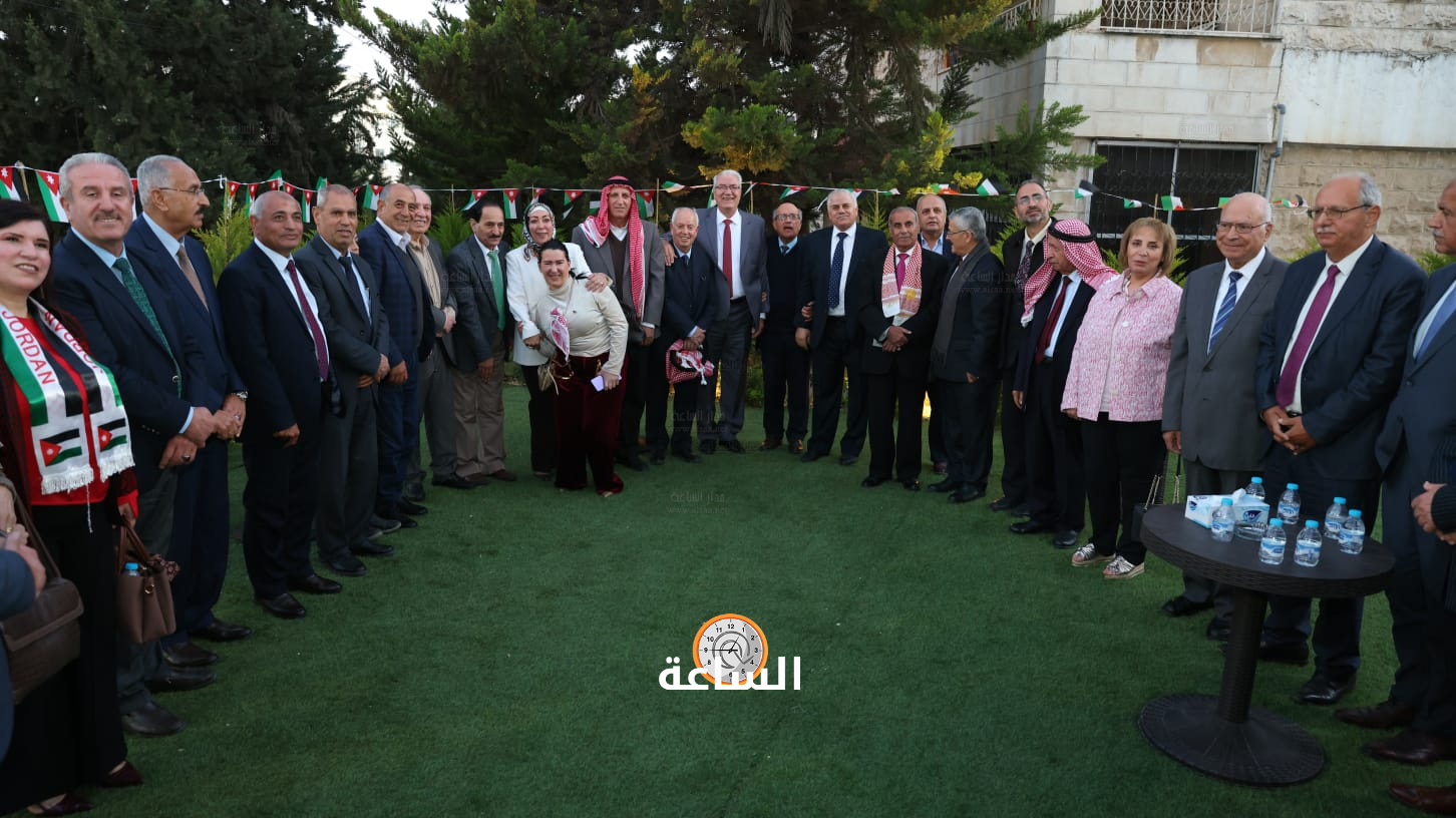 Madar Al-Saa Images 0.7595507591526887